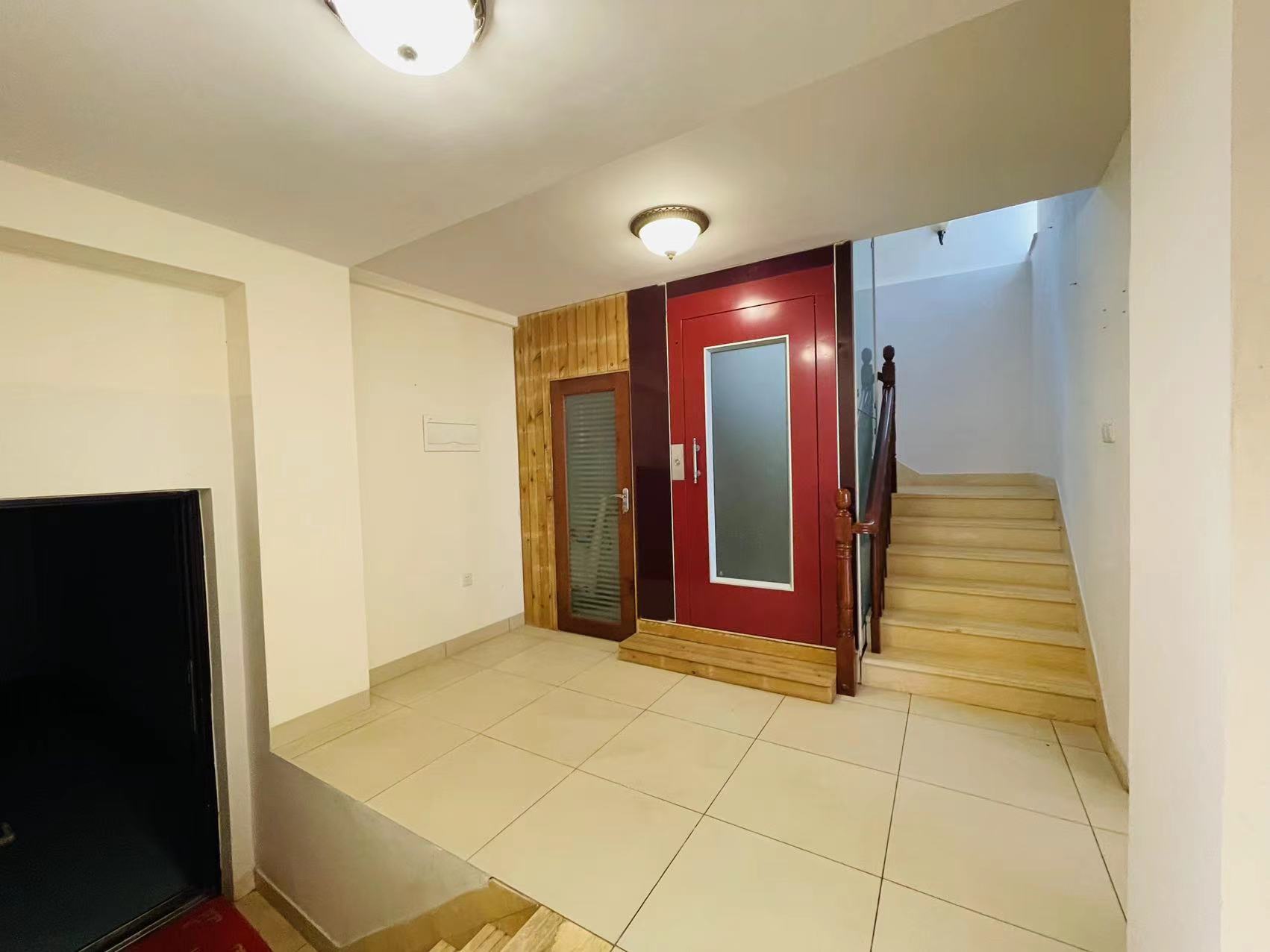 祗园  5室2厅3卫    21000.0元/月室内图1