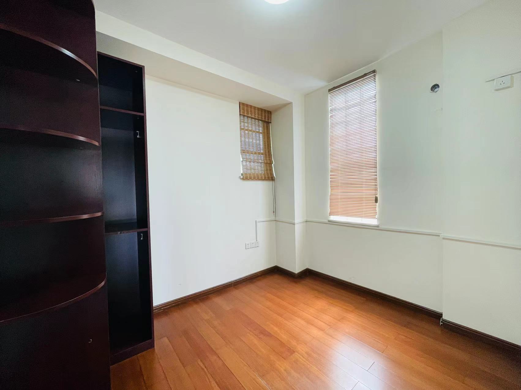 祗园  5室2厅3卫    21000.0元/月 祗园  5室2厅3卫    21000.0元/月室内图