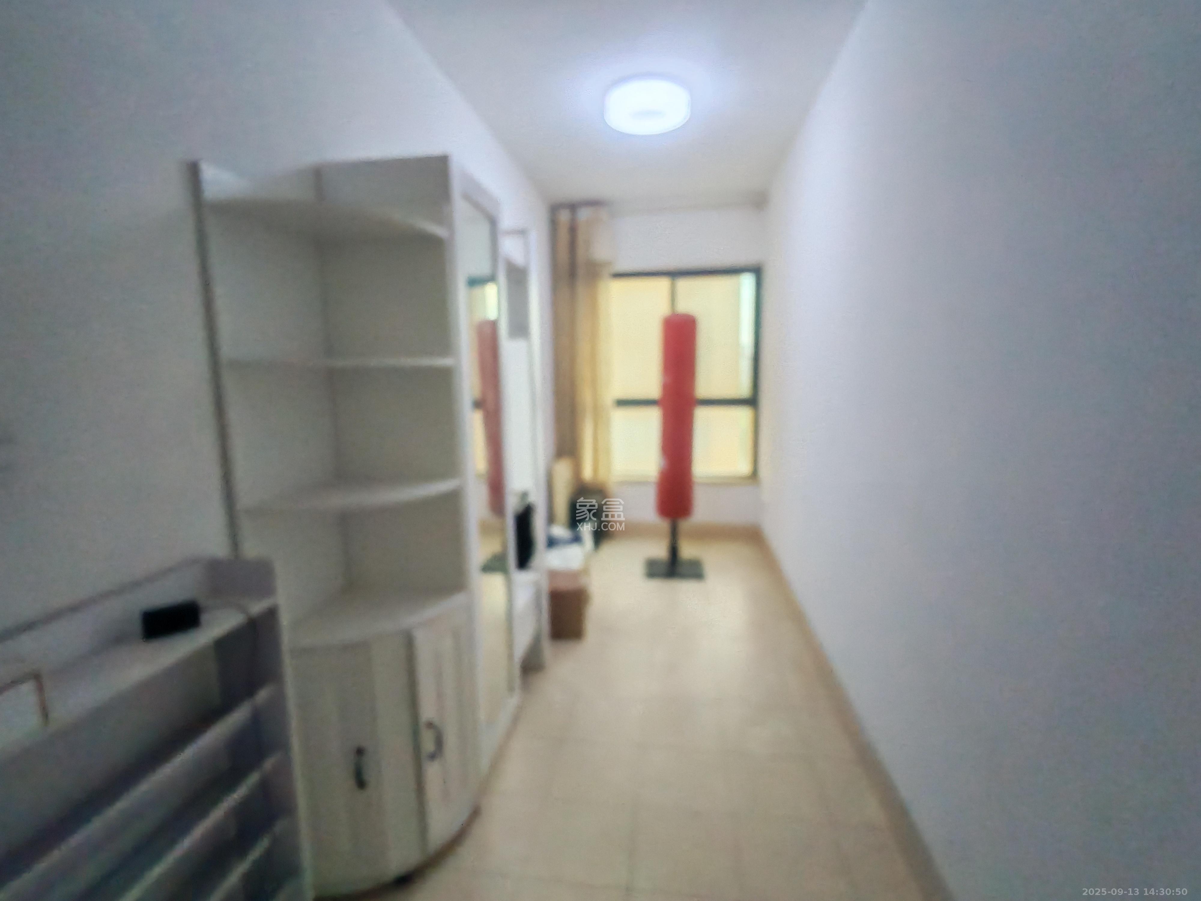 香樟兰亭（朗峰苑）  4室2厅2卫    2800.0元/月室内图