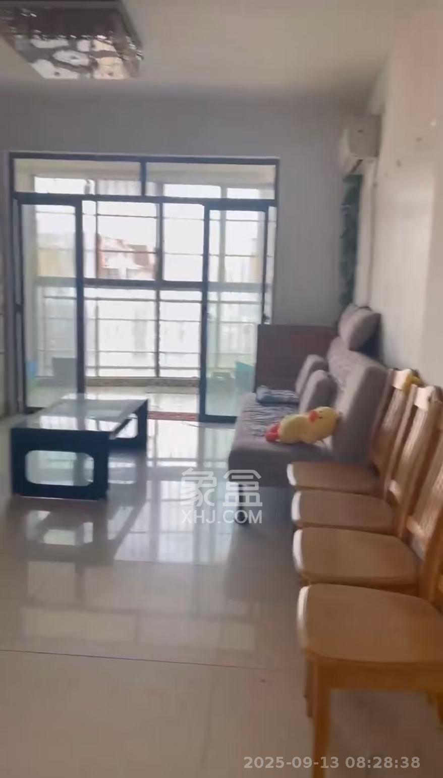 巢之恋  2室2厅1卫    1850.0元/月室内图