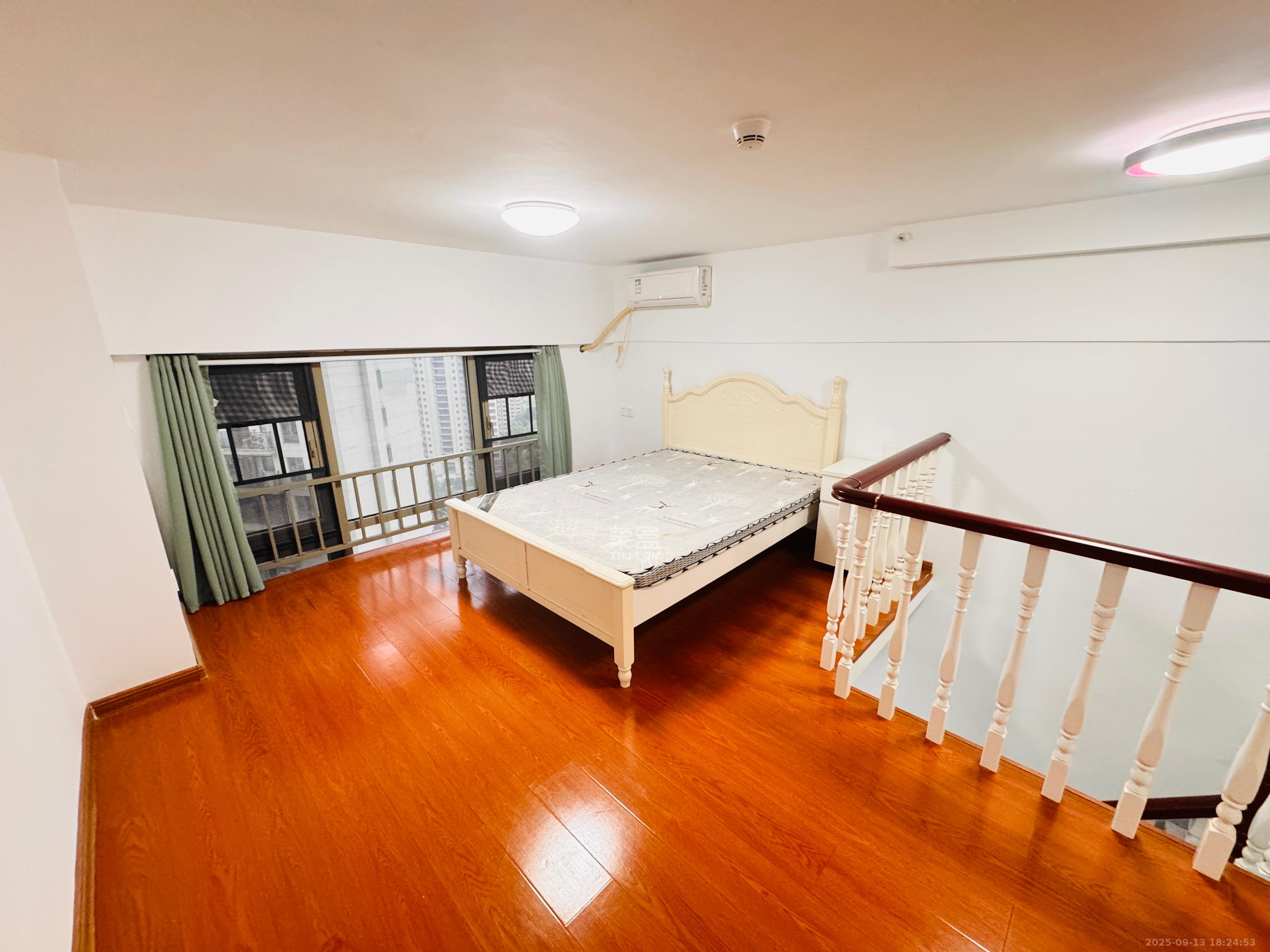 梅溪湖金茂湾 2室2厅1卫 1900.0元/月 梅溪湖金茂湾 2室2厅1卫 1900.0元/月室内图