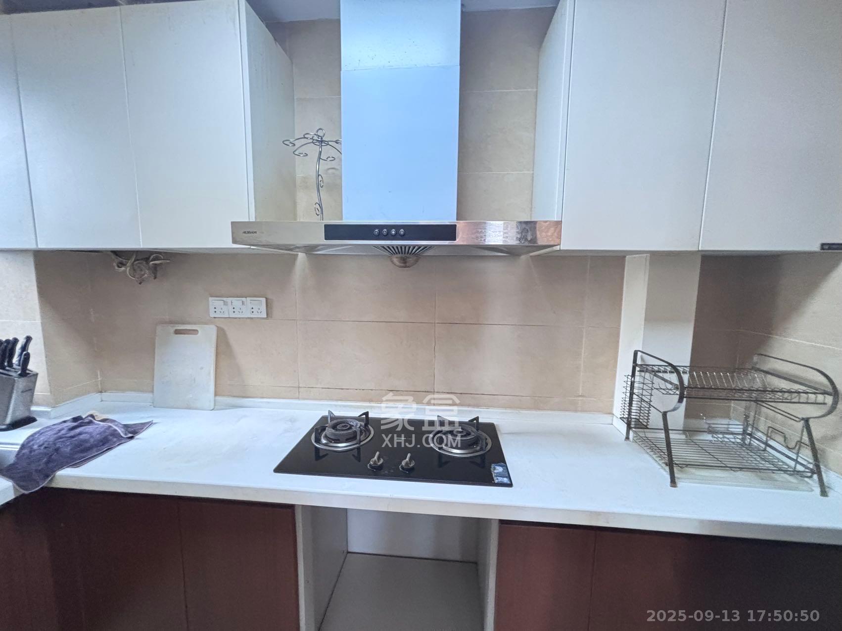 旺德府恺悦国际  3室2厅1卫    2400.0元/月室内图