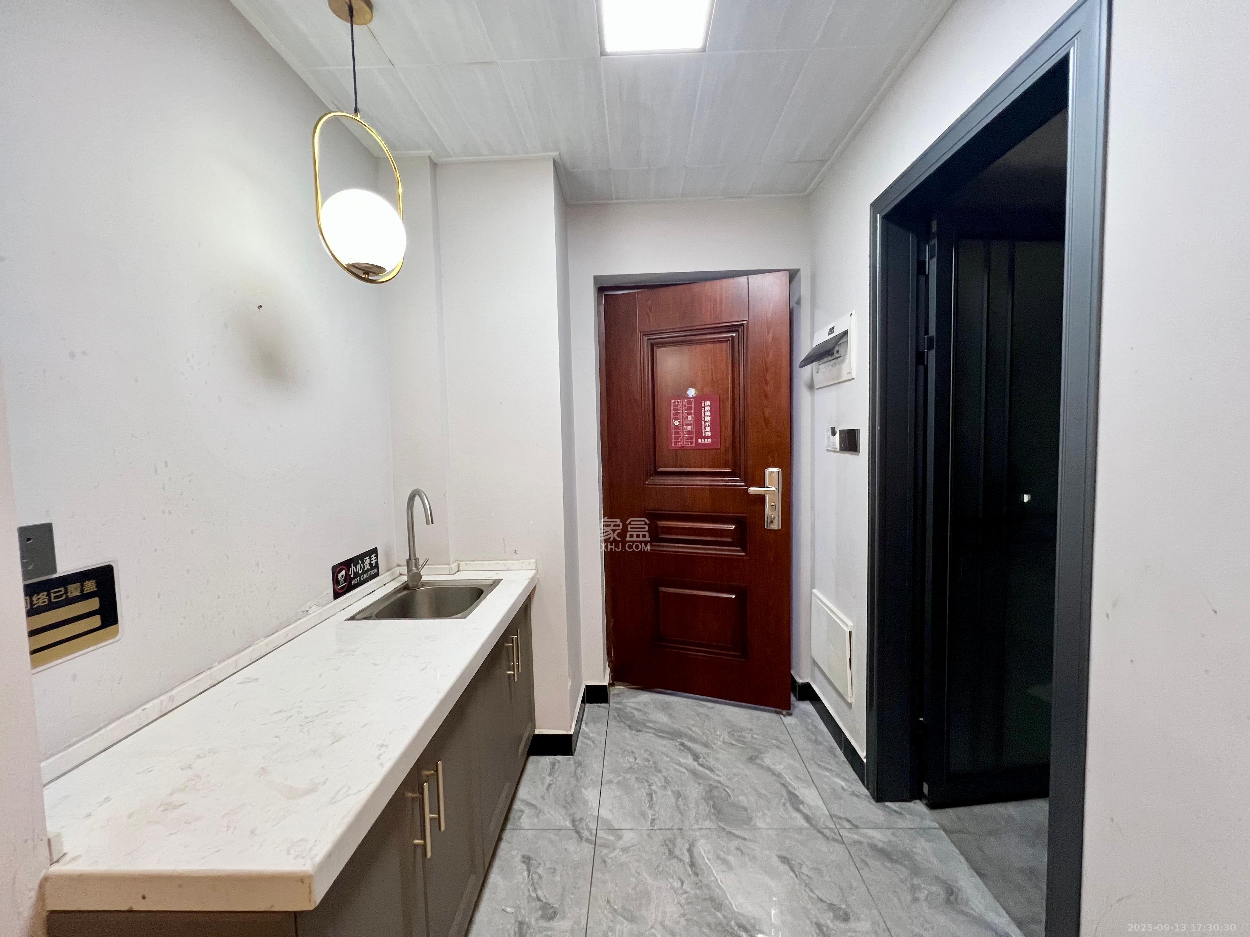 钱隆世家 1室1厅1卫 1200.0元/月 钱隆世家 1室1厅1卫 1200.0元/月室内图