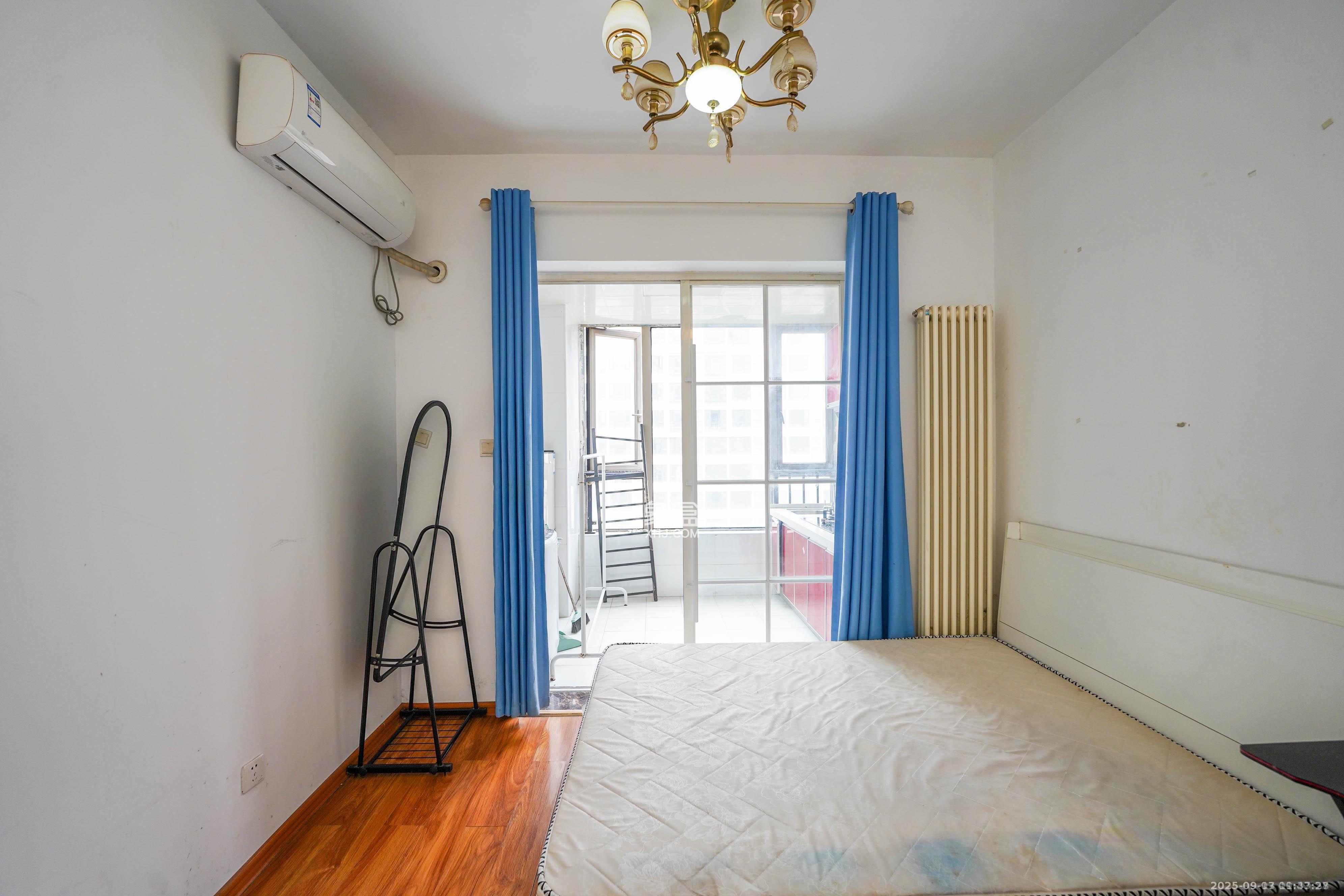 怡海星城  1室1厅1卫    800.0元/月室内图