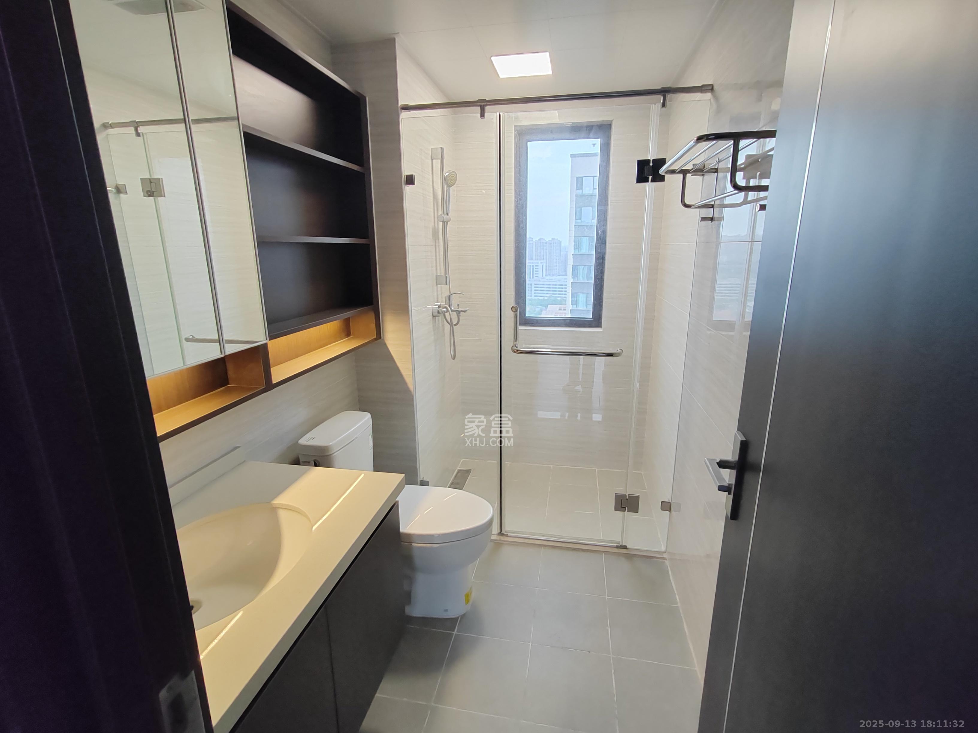 长沙美的麓府 4室2厅2卫 2700.0元/月 长沙美的麓府 4室2厅2卫 2700.0元/月室内图