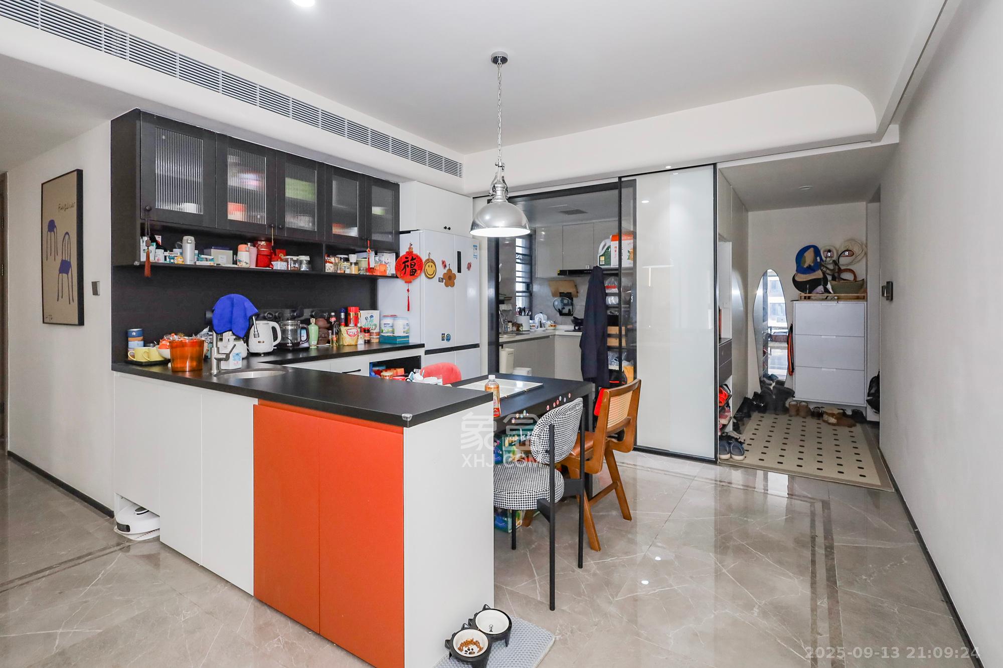 金茂建发泊悦  4室2厅2卫    199.0万其他