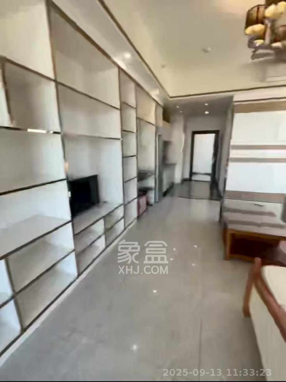 华侨假日中心(晟华苑) 1室1厅1卫 1800.0元/月 华侨假日中心(晟华苑) 1室1厅1卫 1800.0元/月室内图