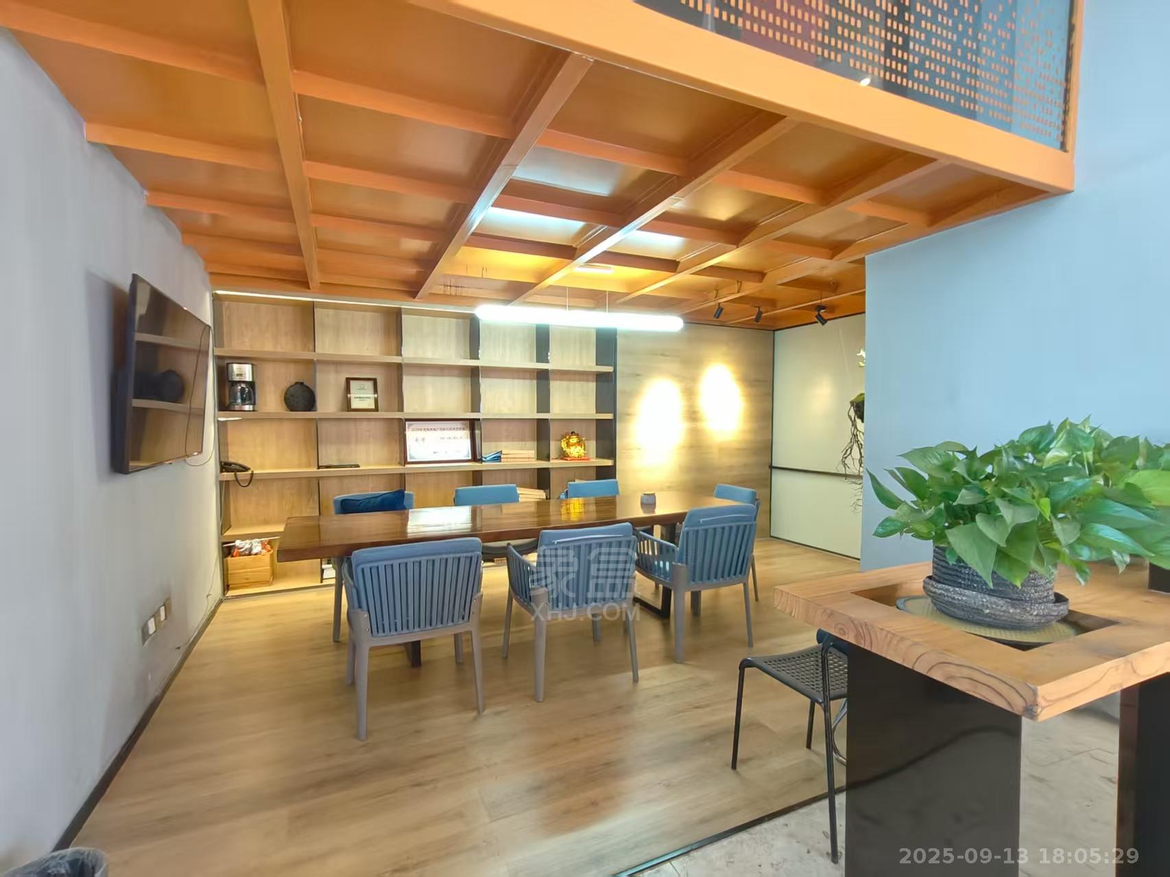 未来云环球中心  1室0厅0卫    20000.0元/月室内图