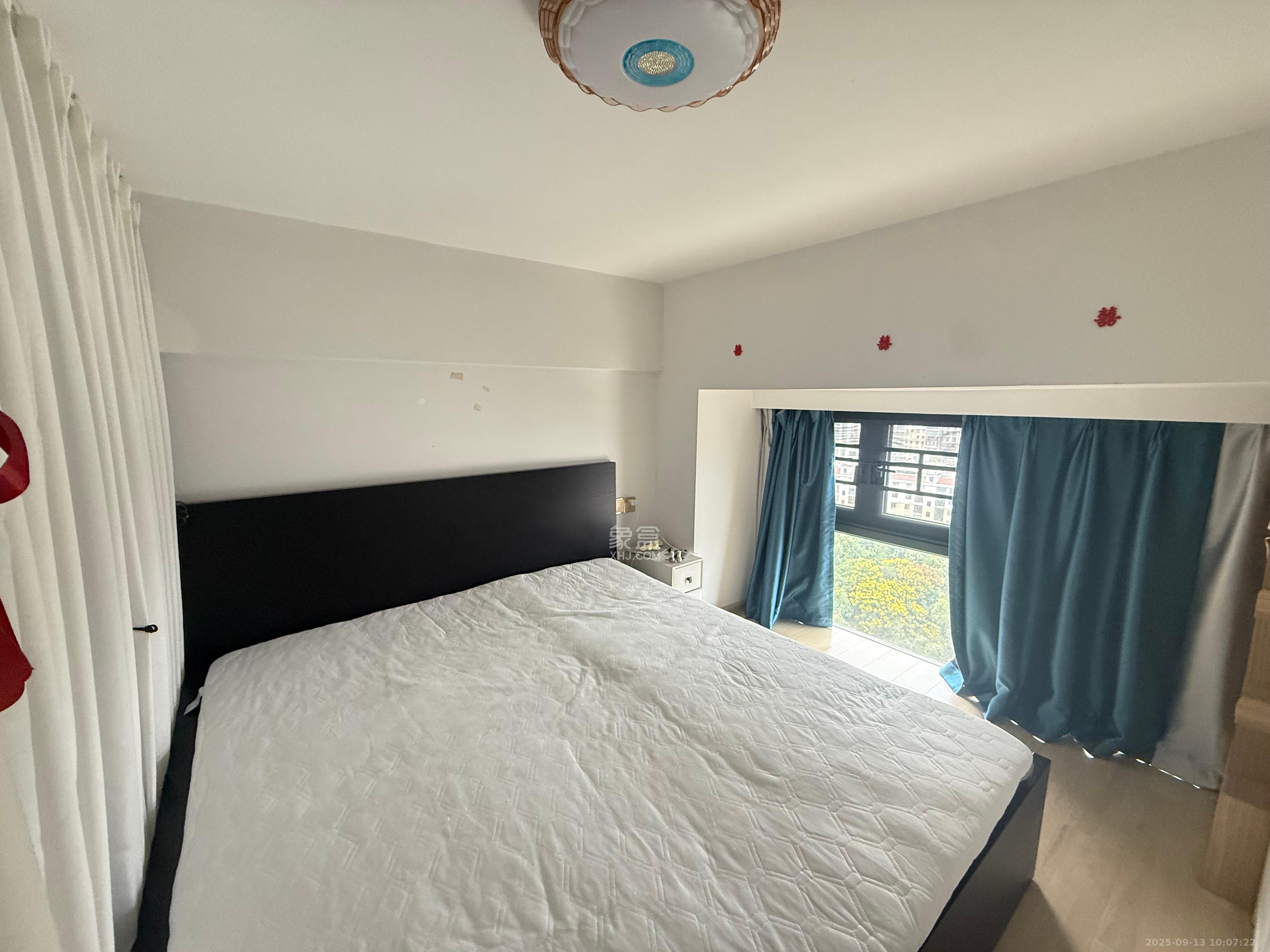 弘坤云寓  1室1厅1卫    2500.0元/月室内图