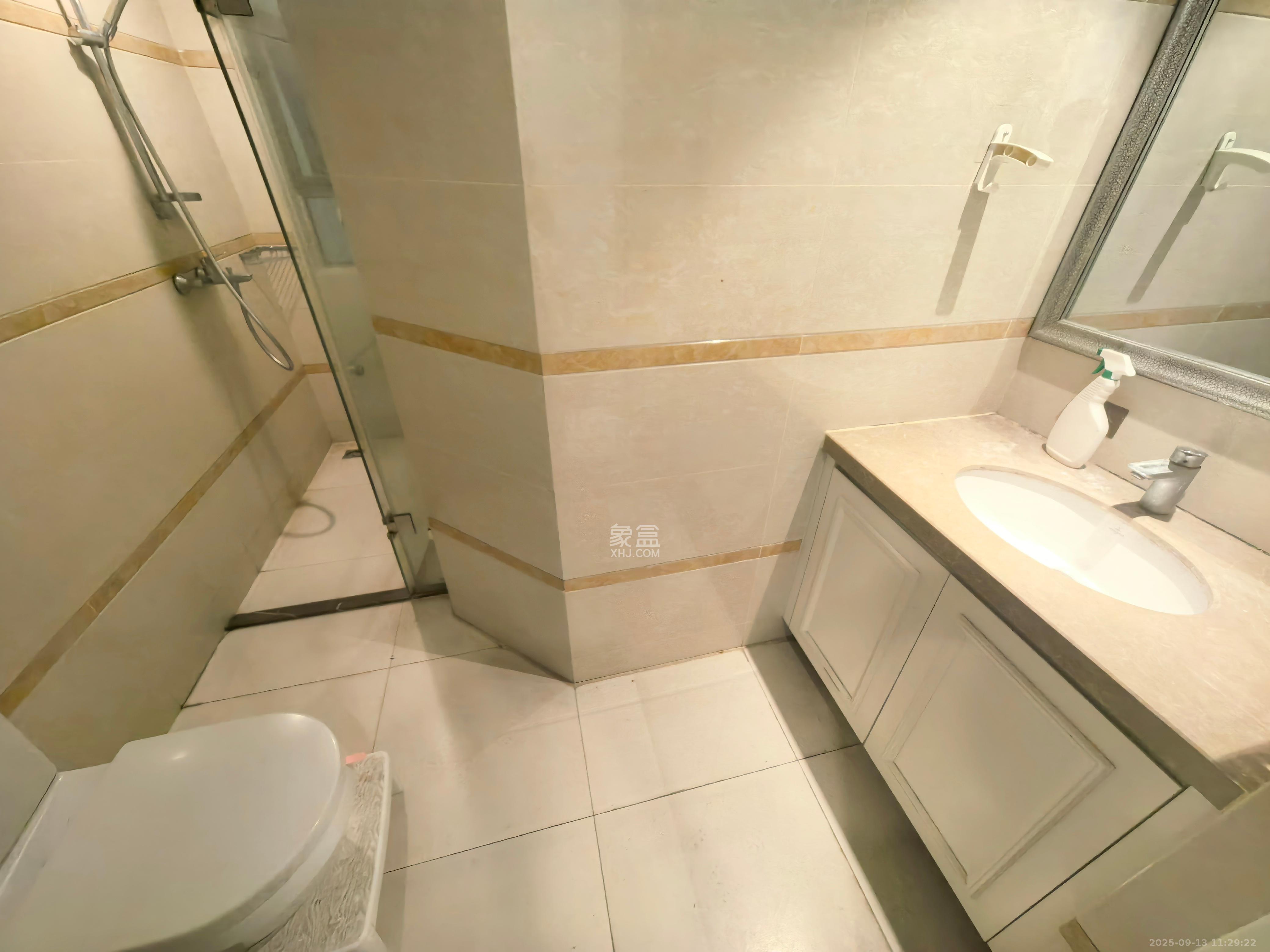 梅溪湖金茂府(金茂广场)(金茂览秀城) 3室2厅2卫 4000.0元/月 梅溪湖金茂府(金茂广场)(金茂览秀城) 3室2厅2卫 4000.0元/月室内图