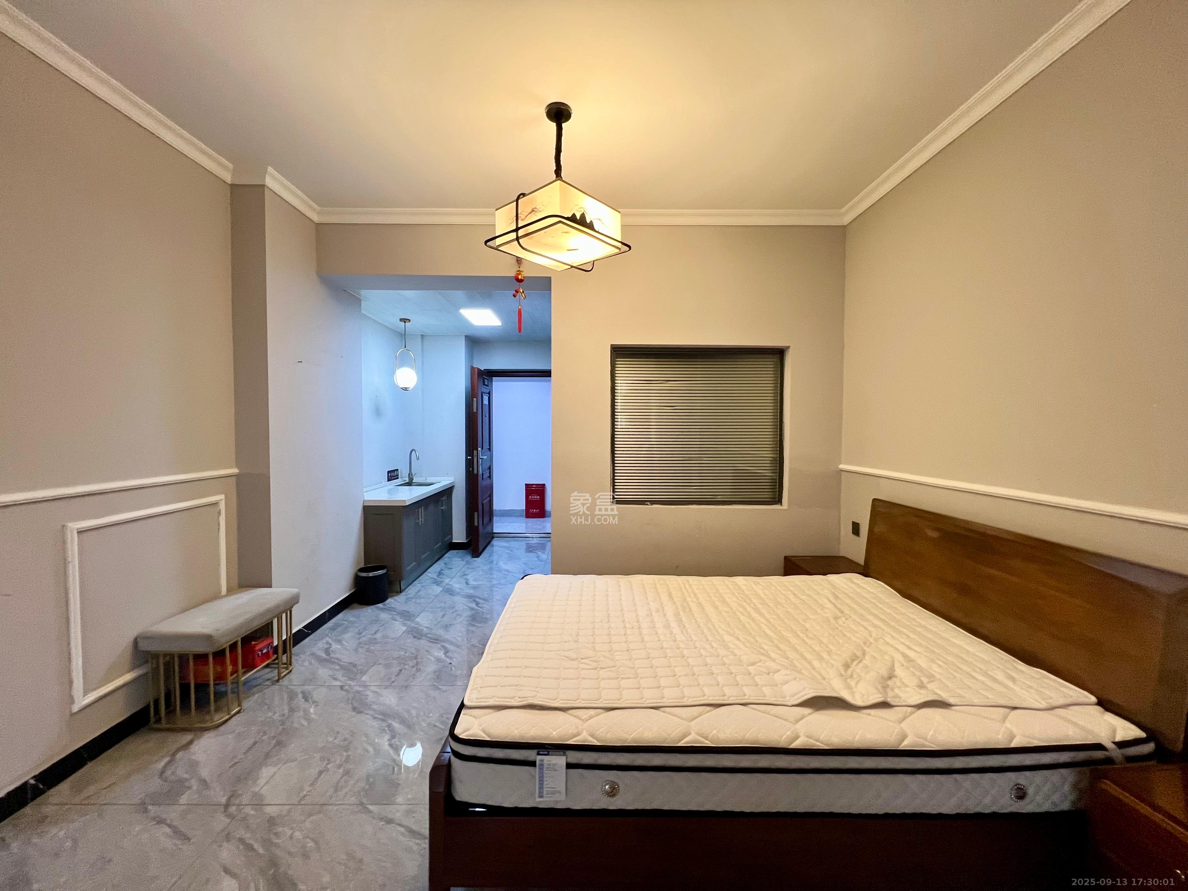 钱隆世家 1室1厅1卫 1200.0元/月 钱隆世家 1室1厅1卫 1200.0元/月室内图