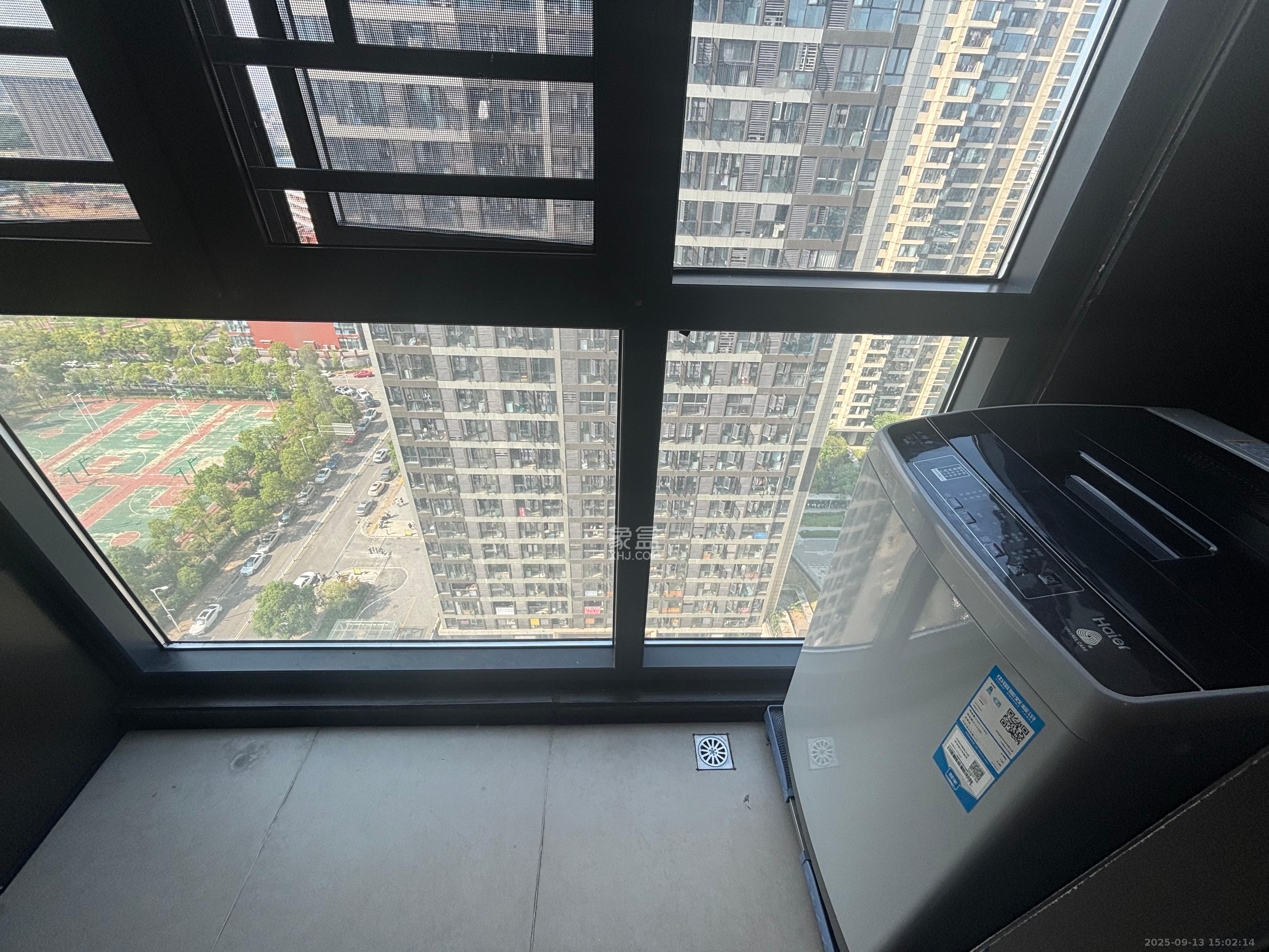 万科金色梦想D区 1室1厅1卫 1800.0元/月 万科金色梦想D区 1室1厅1卫 1800.0元/月室内图