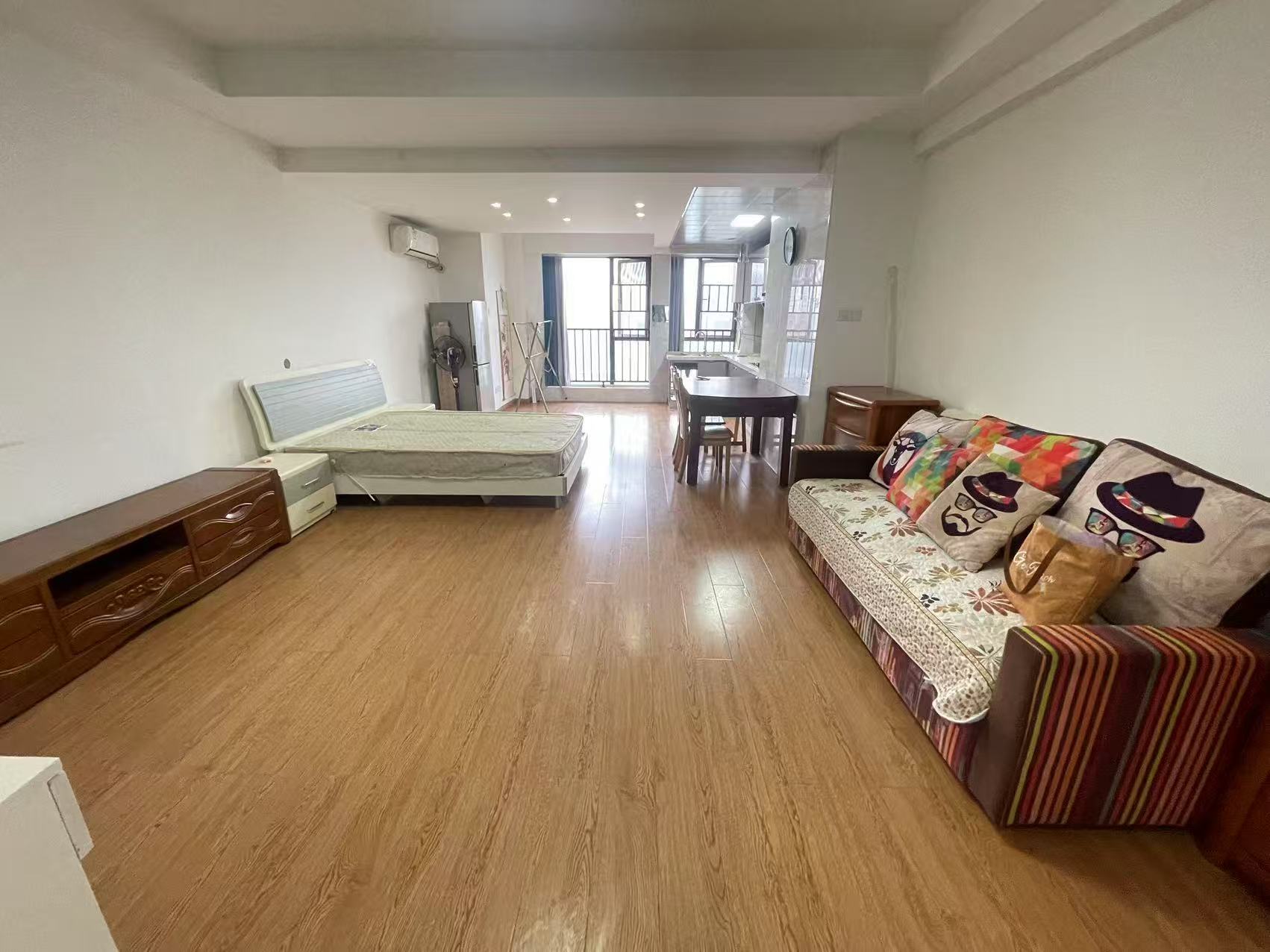 中泰财富湘江 1室1厅1卫 48.8万 中泰财富湘江 1室1厅1卫 48.8万室内图