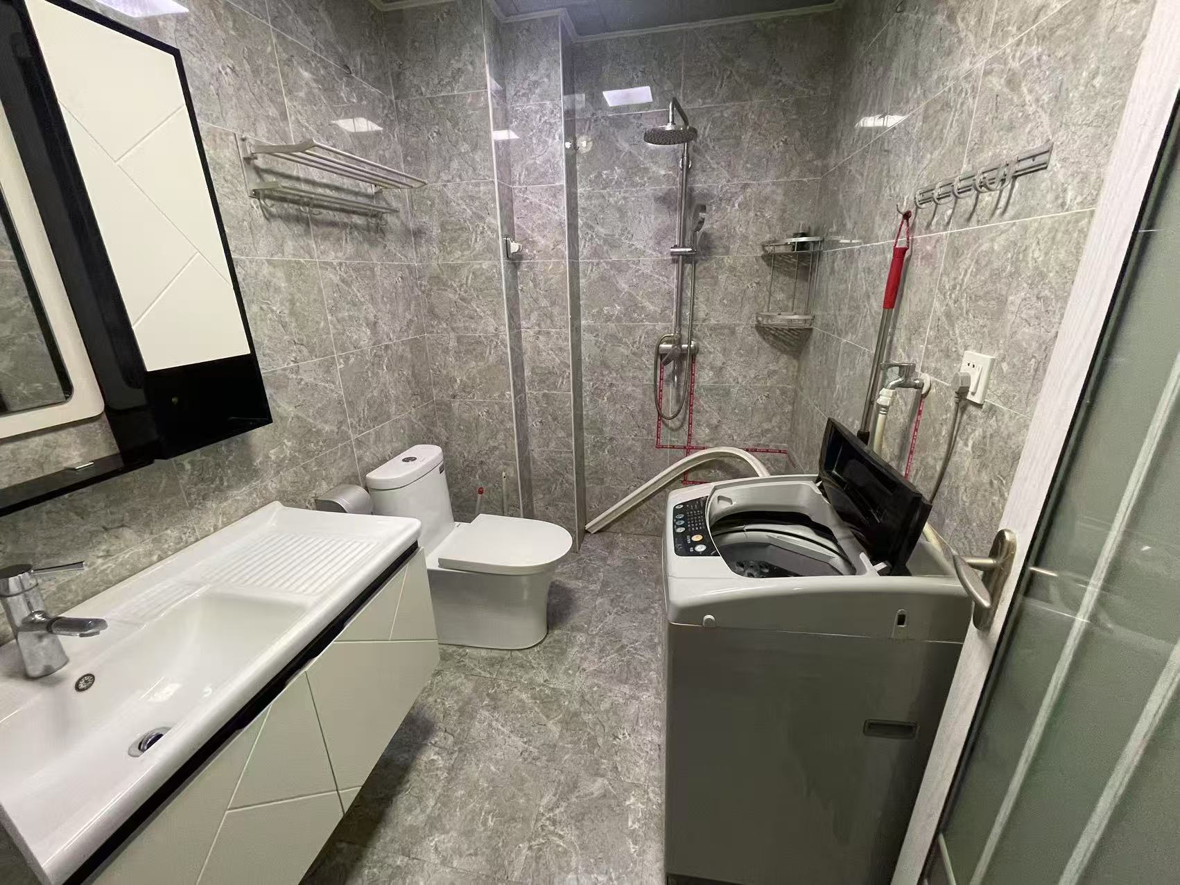 中泰财富湘江 1室1厅1卫 48.8万 中泰财富湘江 1室1厅1卫 48.8万室内图