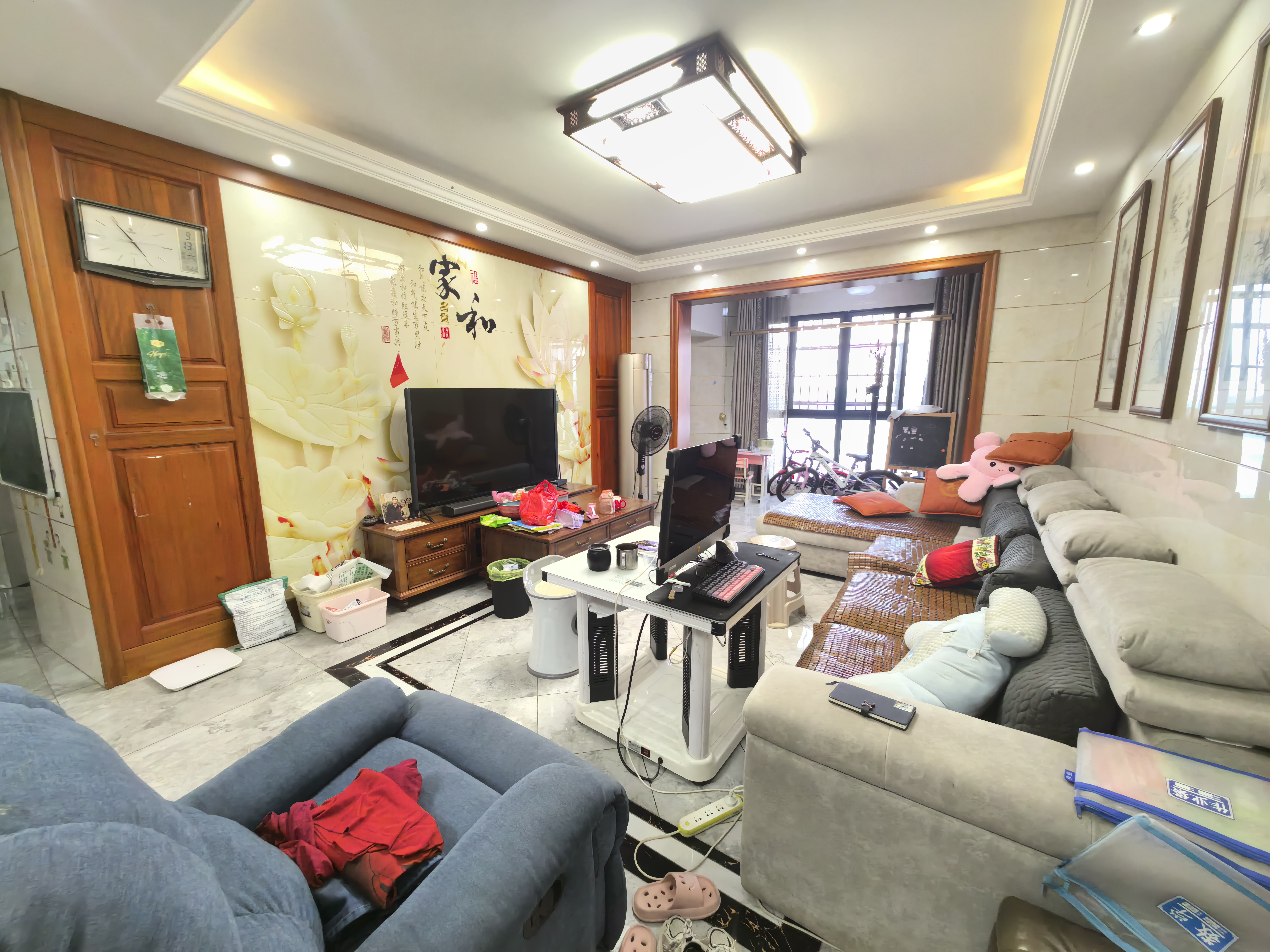 莱茵小镇  3室2厅2卫    69.8万 莱茵小镇  3室2厅2卫    69.8万室内图