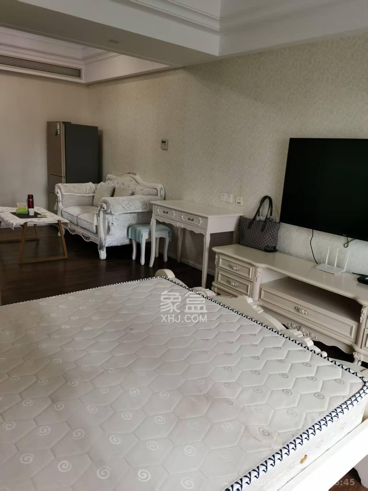 泊富公寓(泊富国际广场) 1室1厅1卫 2500.0元/月 泊富公寓(泊富国际广场) 1室1厅1卫 2500.0元/月室内图