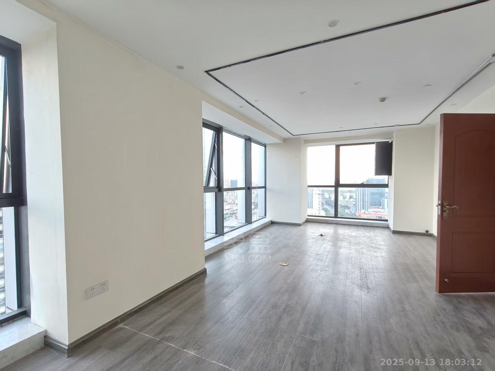 未来云环球中心  1室0厅0卫    8000.0元/月 未来云环球中心  1室0厅0卫    8000.0元/月室内图