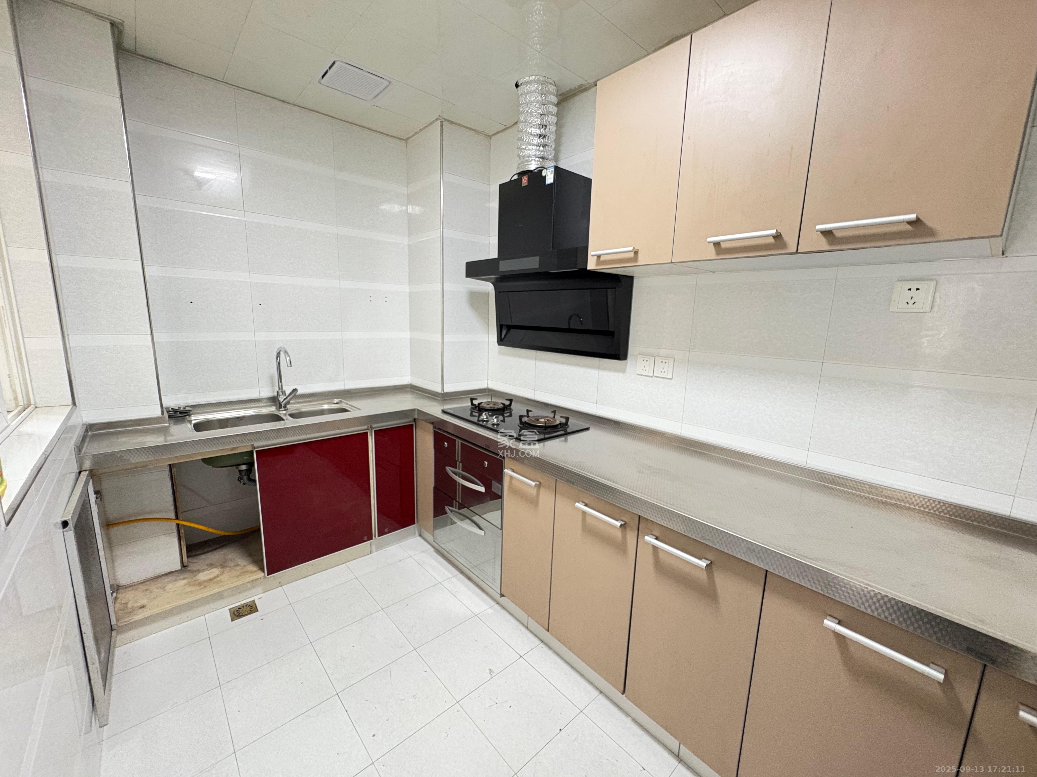 洋湖景园  3室2厅1卫    2400.0元/月室内图