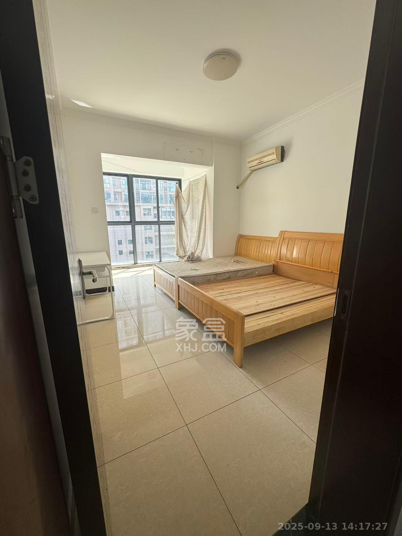 环亚高铁芯城 4室3厅3卫 3000.0元/月 环亚高铁芯城 4室3厅3卫 3000.0元/月室内图