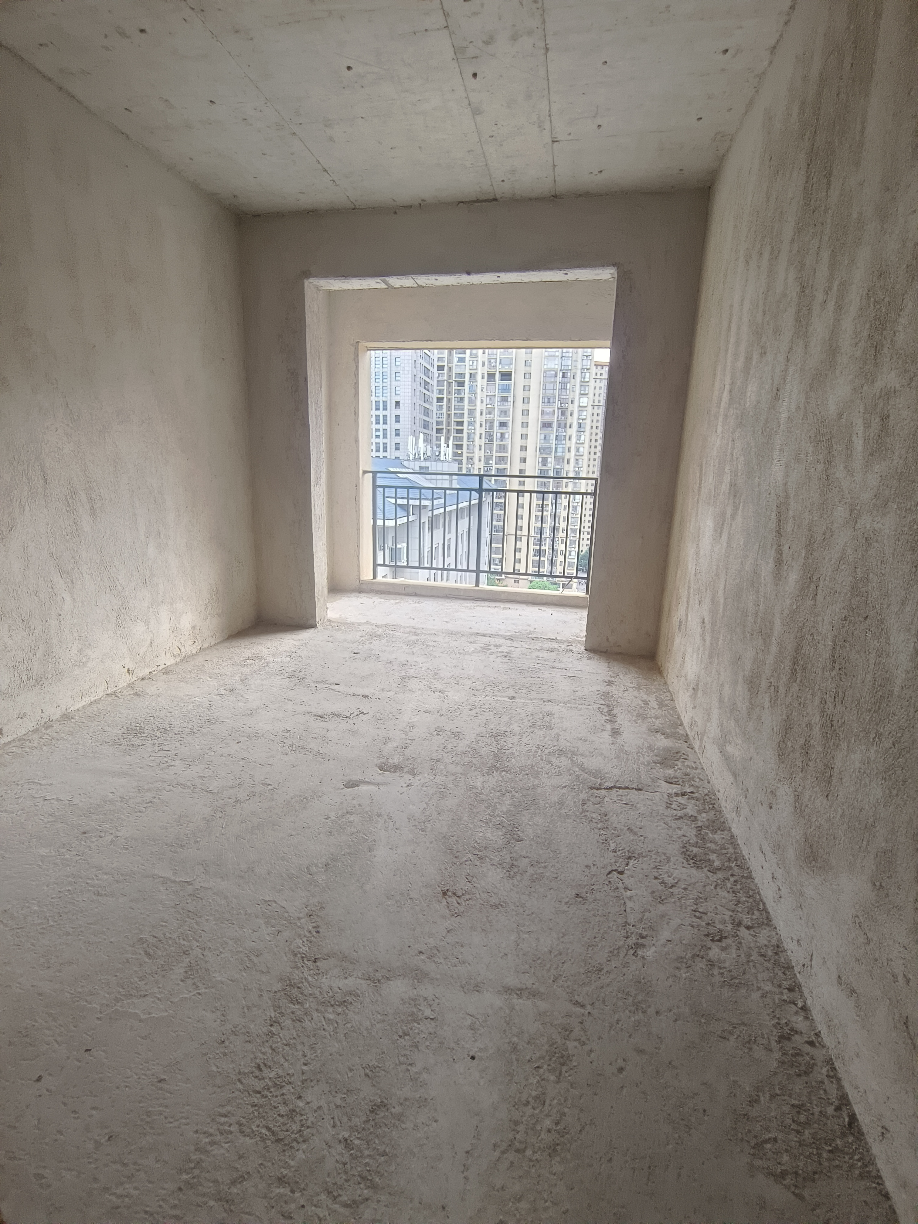 和睦家园 4室2厅2卫 88.8万 和睦家园 4室2厅2卫 88.8万客厅