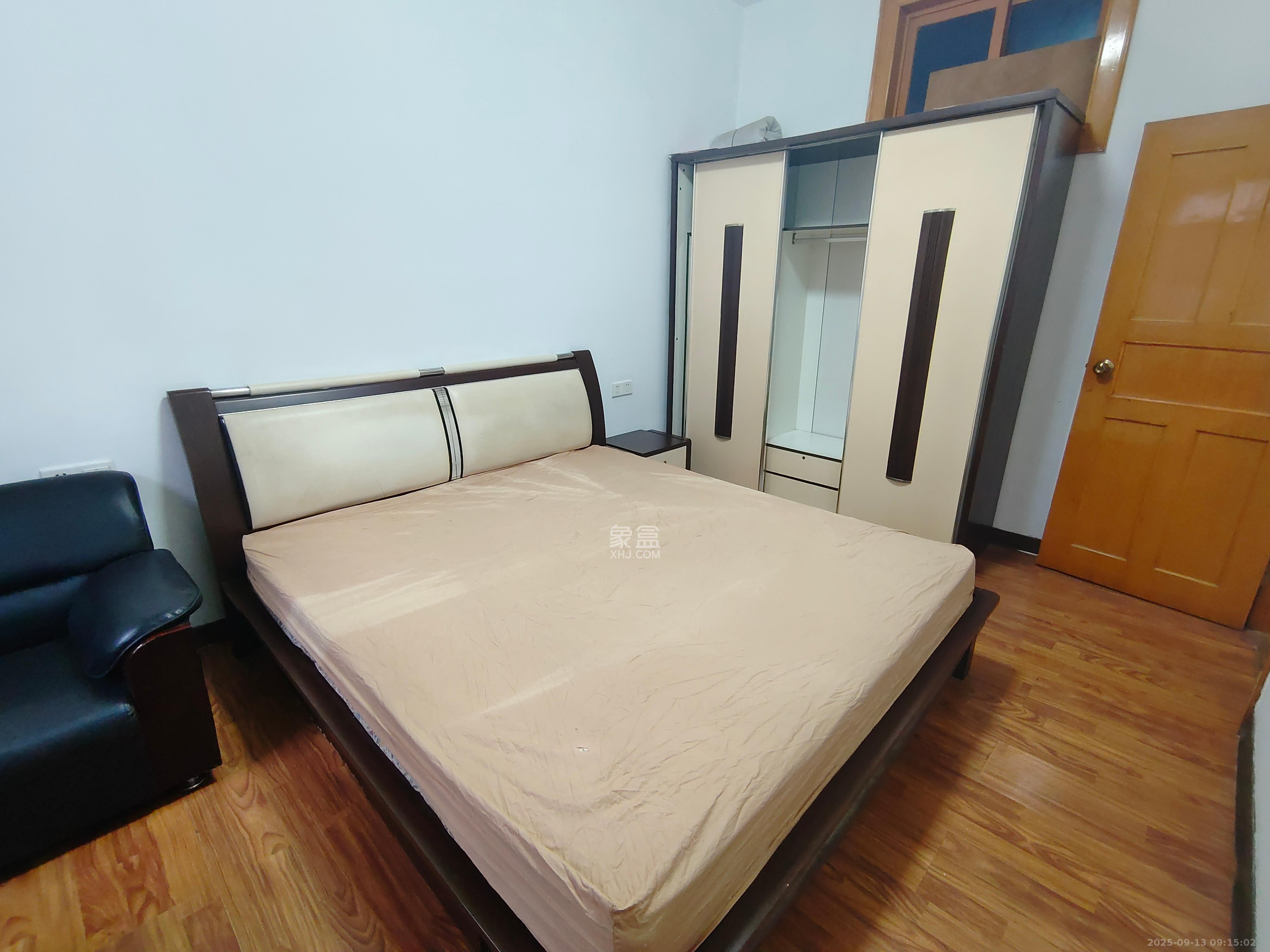 星沙一区 2室2厅1卫 1300.0元/月 星沙一区 2室2厅1卫 1300.0元/月室内图