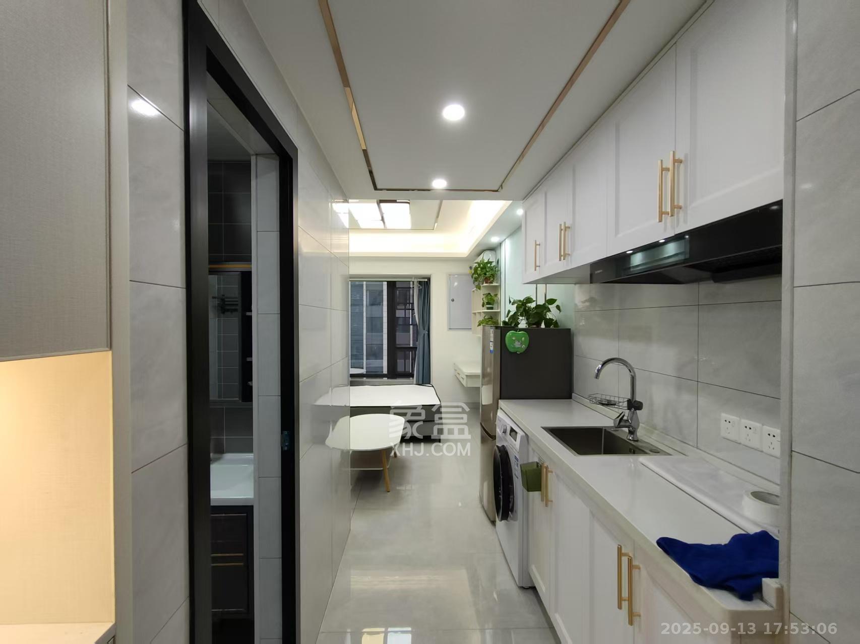 碧桂园城市之光  1室0厅1卫    1600.0元/月室内图