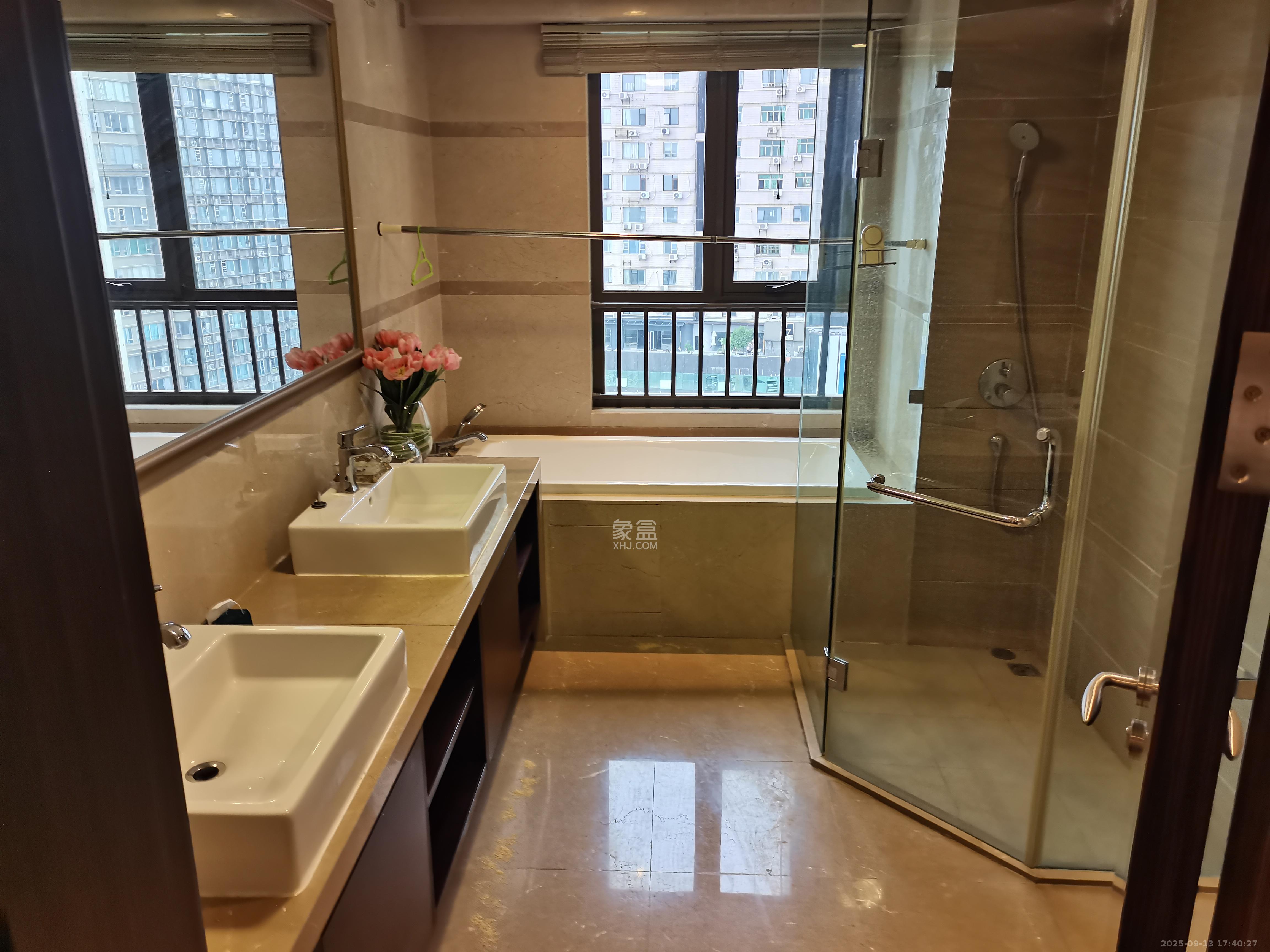 华远华中心 5室2厅2卫 18000.0元/月 华远华中心 5室2厅2卫 18000.0元/月室内图