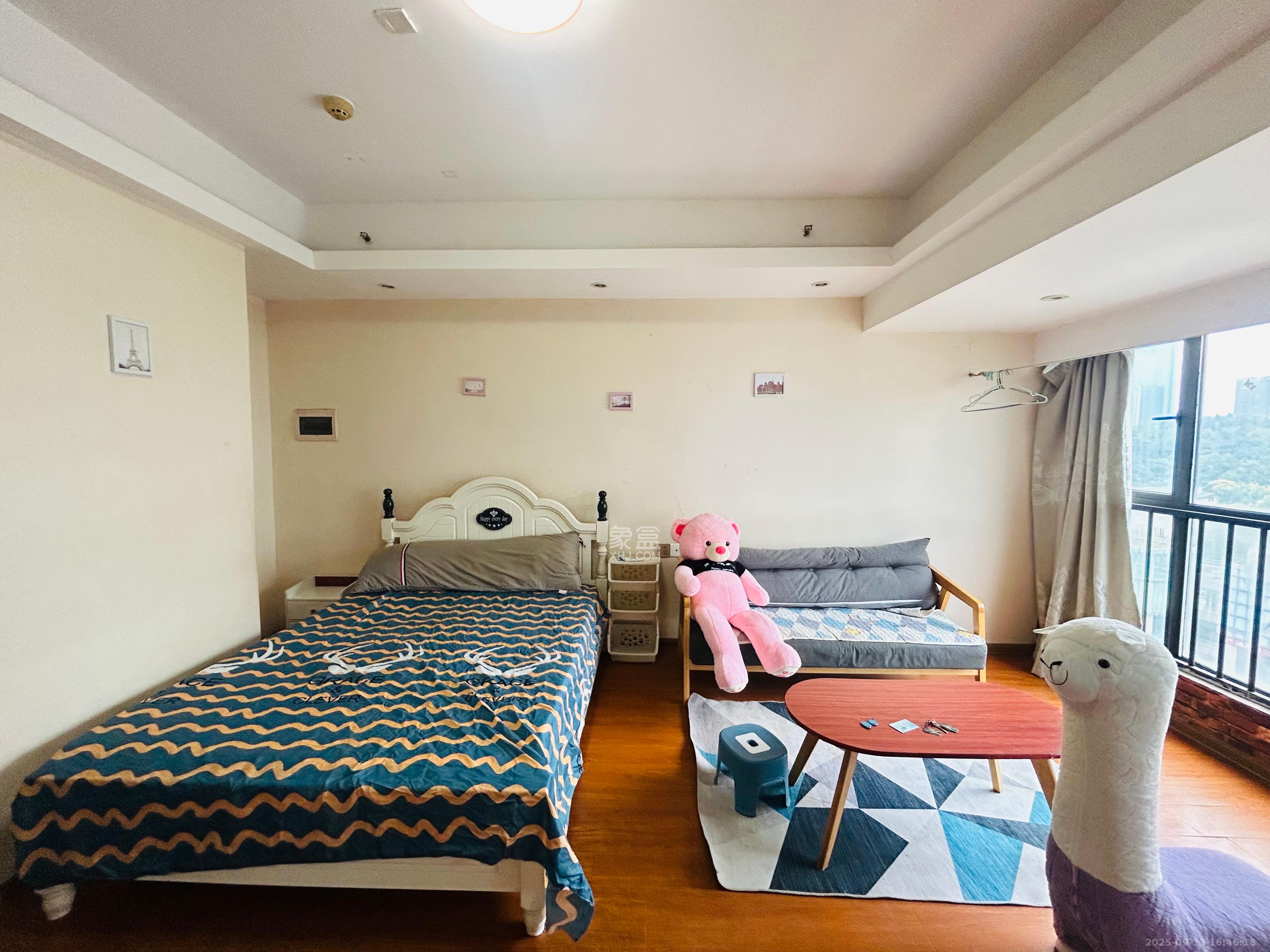 罗马国际公寓 1室1厅1卫 1200.0元/月 罗马国际公寓 1室1厅1卫 1200.0元/月室内图