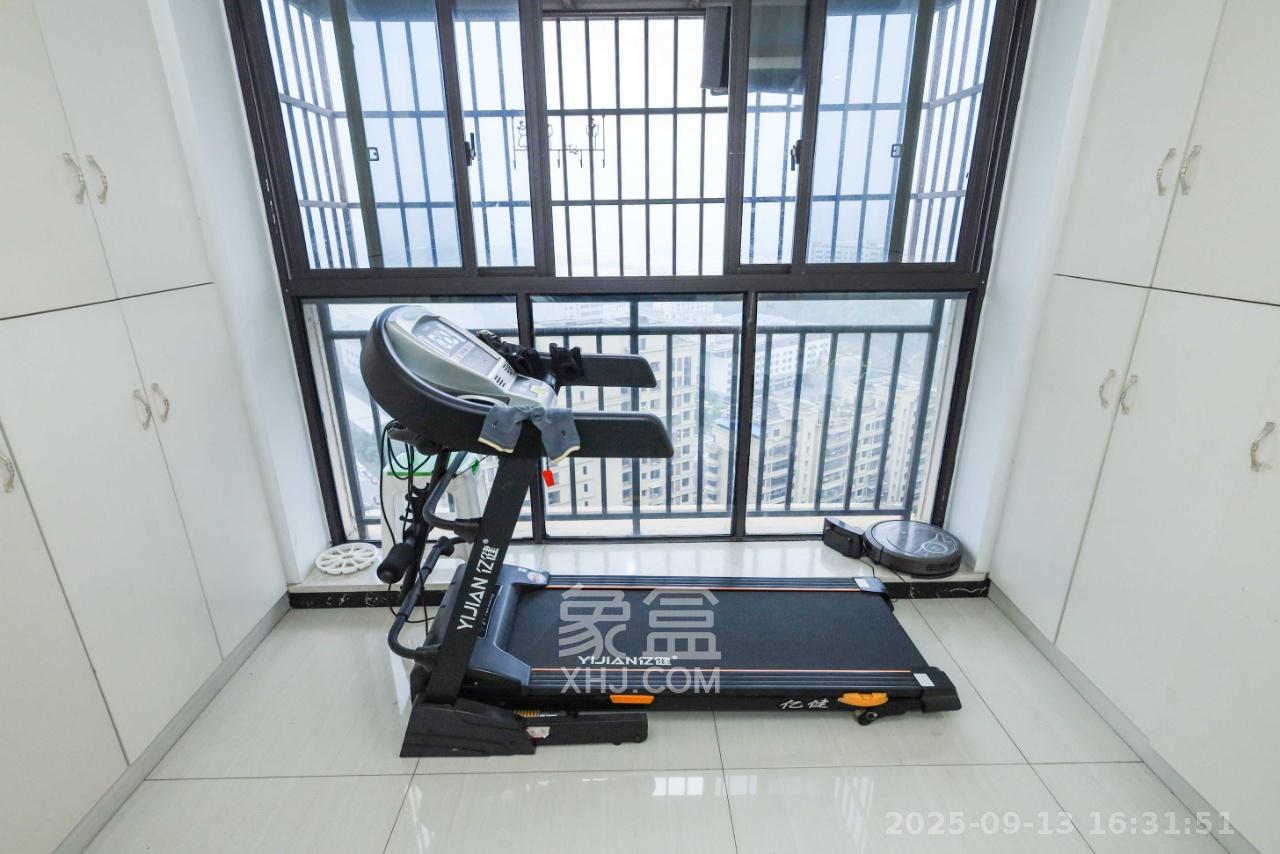 保利麓谷林语F区  3室2厅1卫   2900.00元/月室内图