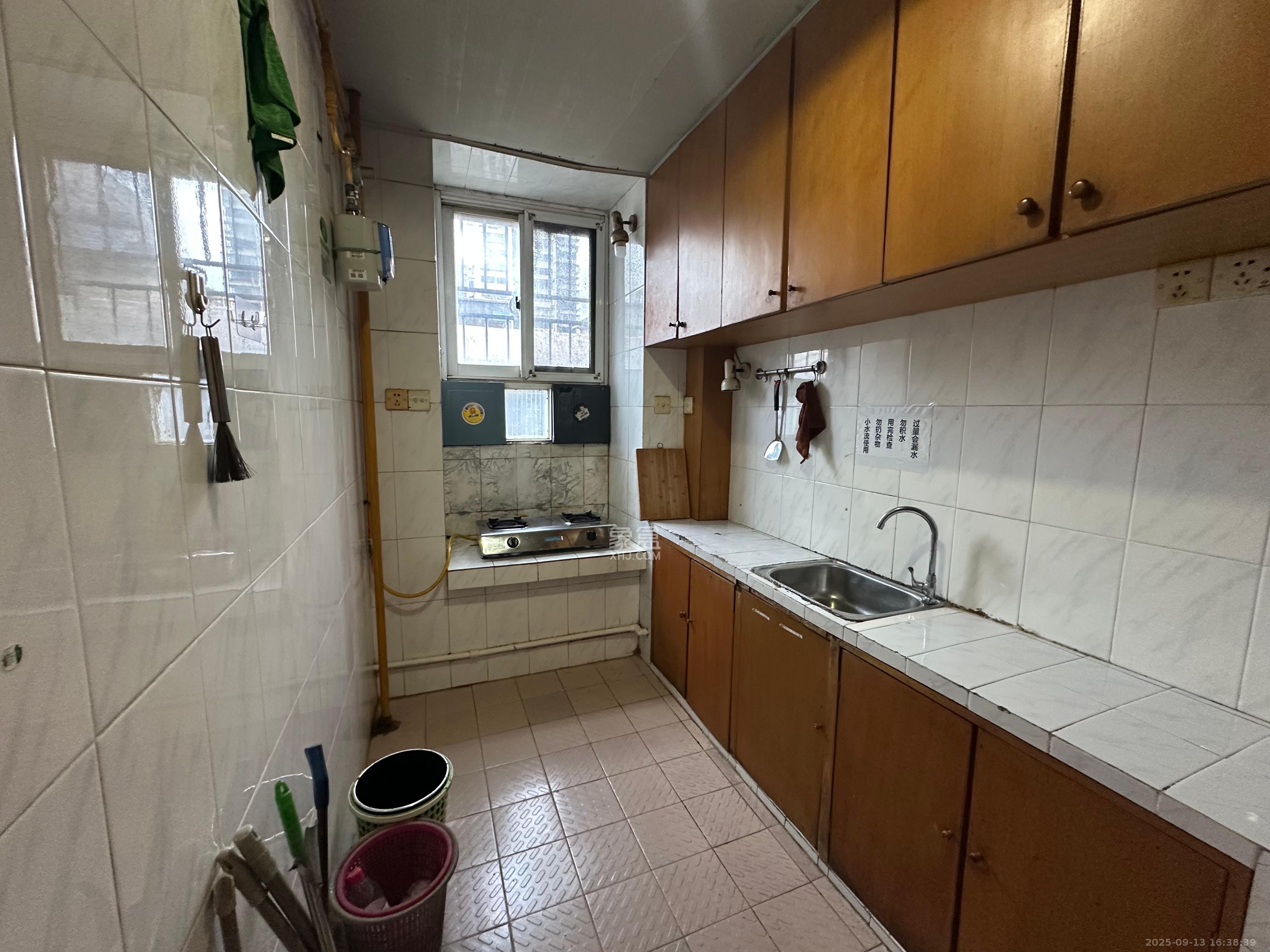 东塘电信宿舍  2室1厅1卫    2100.0元/月室内图