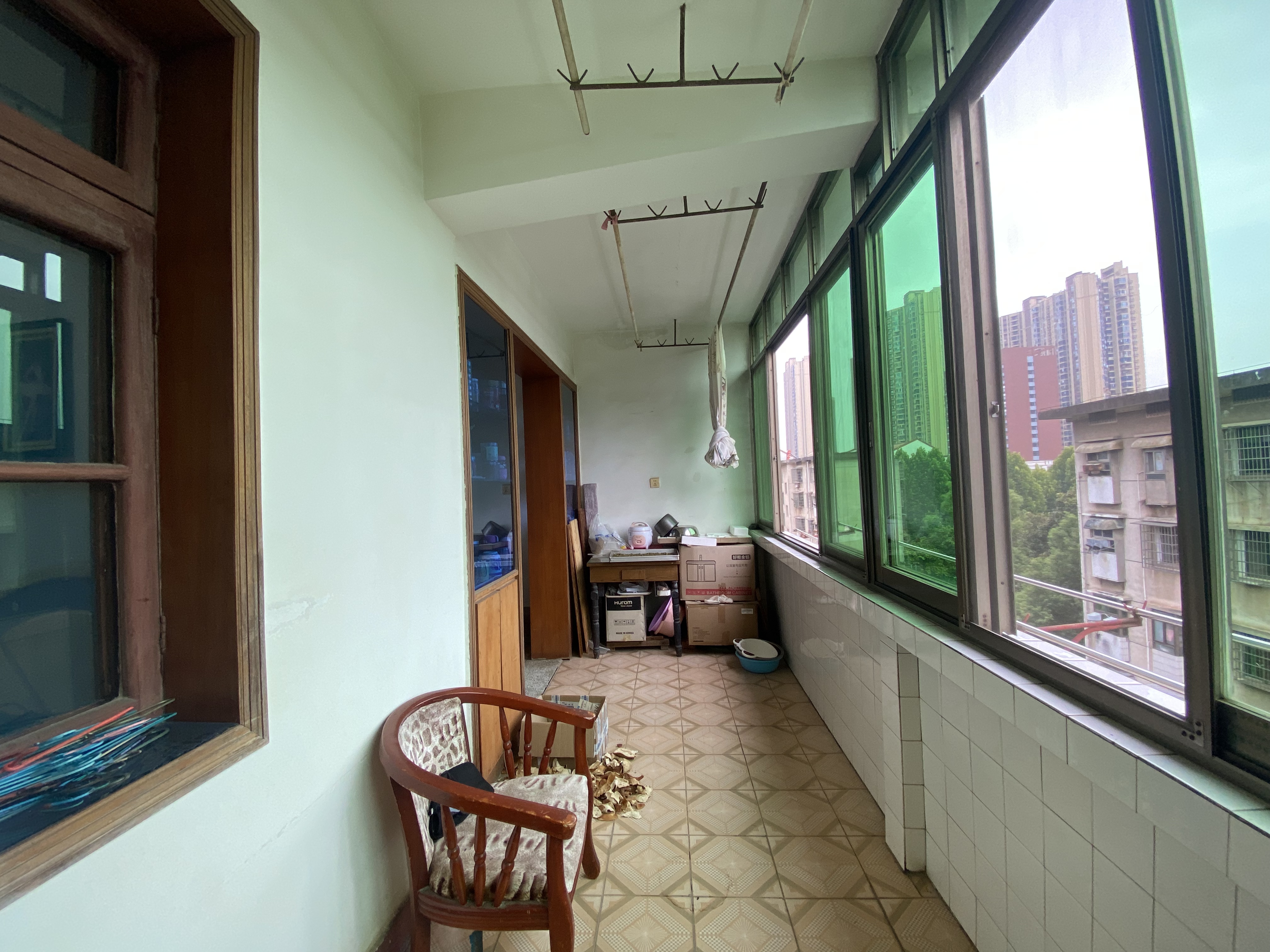 建设银行单位房(海棠社区朝富巷1号) 3室2厅1卫 32.0万 建设银行单位房(海棠社区朝富巷1号) 3室2厅1卫 32.0万室内图