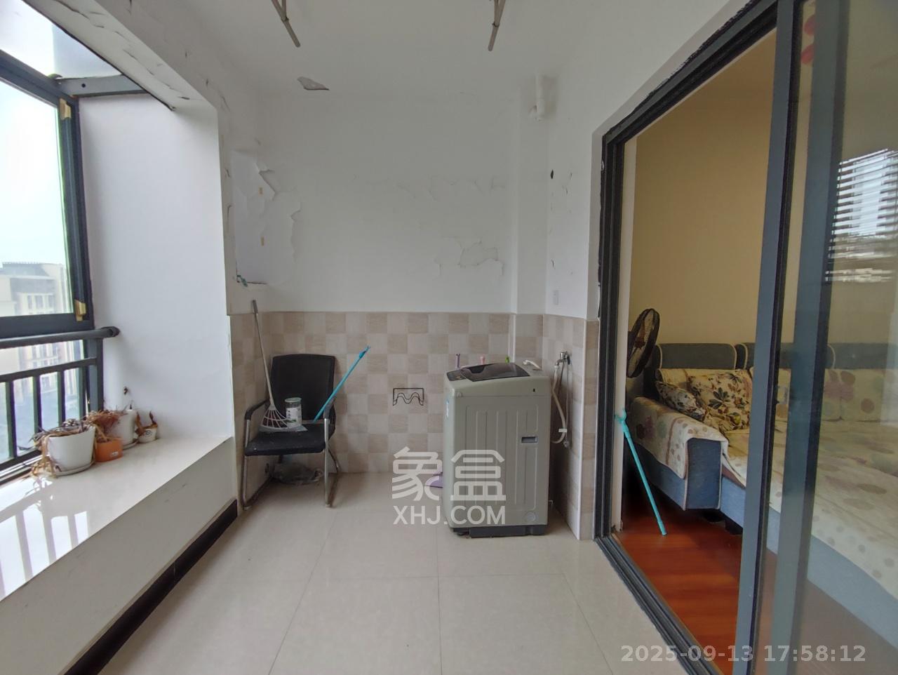 五矿紫湖香醍 3室2厅1卫 1700.0元/月 五矿紫湖香醍 3室2厅1卫 1700.0元/月室内图