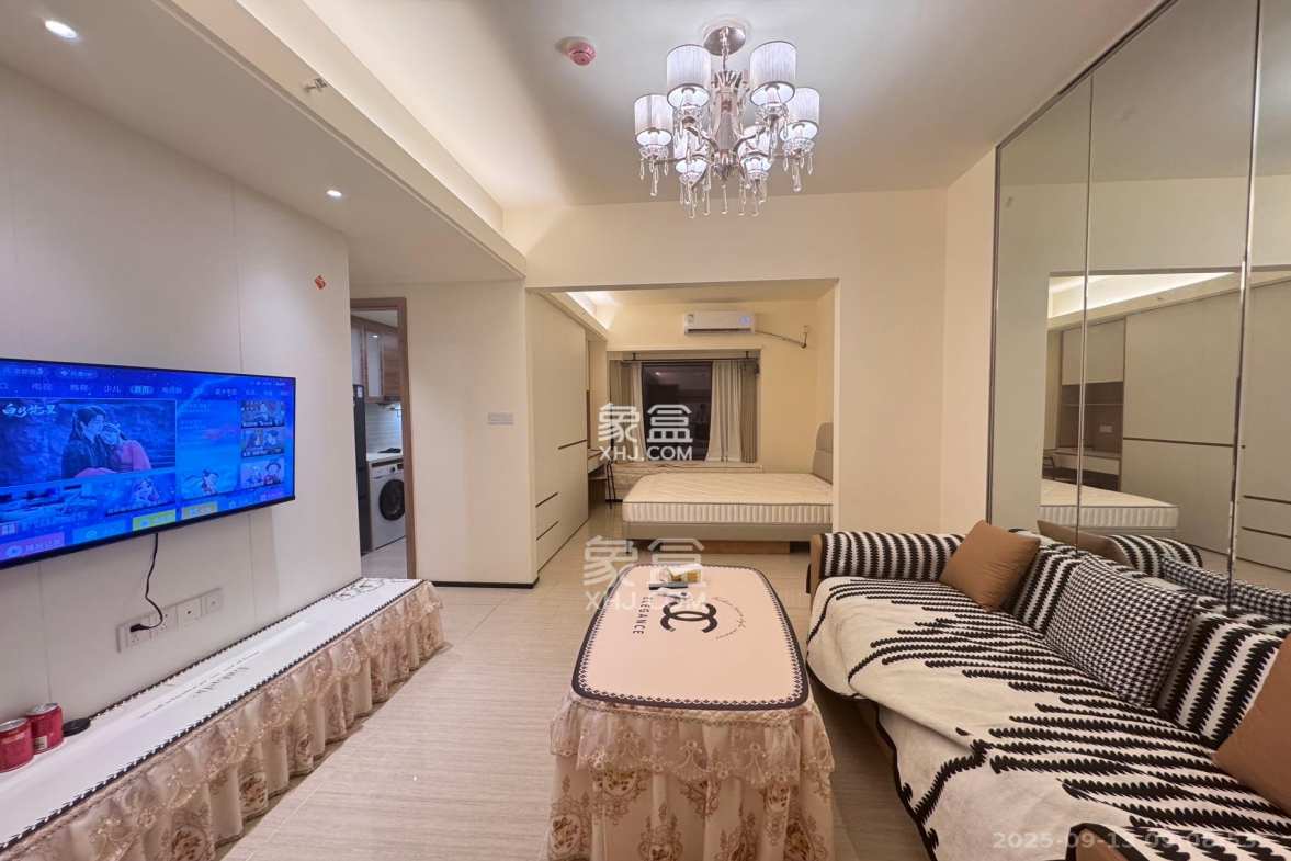 恒大金融广场 1室1厅1卫 2200.00元/月 恒大金融广场 1室1厅1卫 2200.00元/月室内图