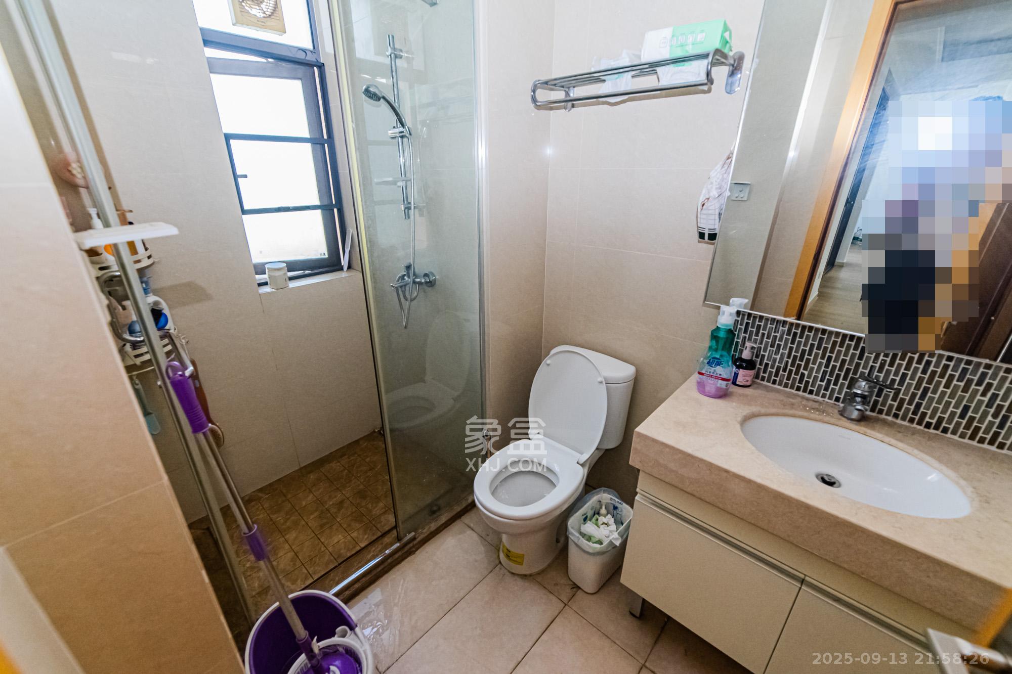 珠江郦城薰衣道  3室2厅1卫    89.0万卫生间