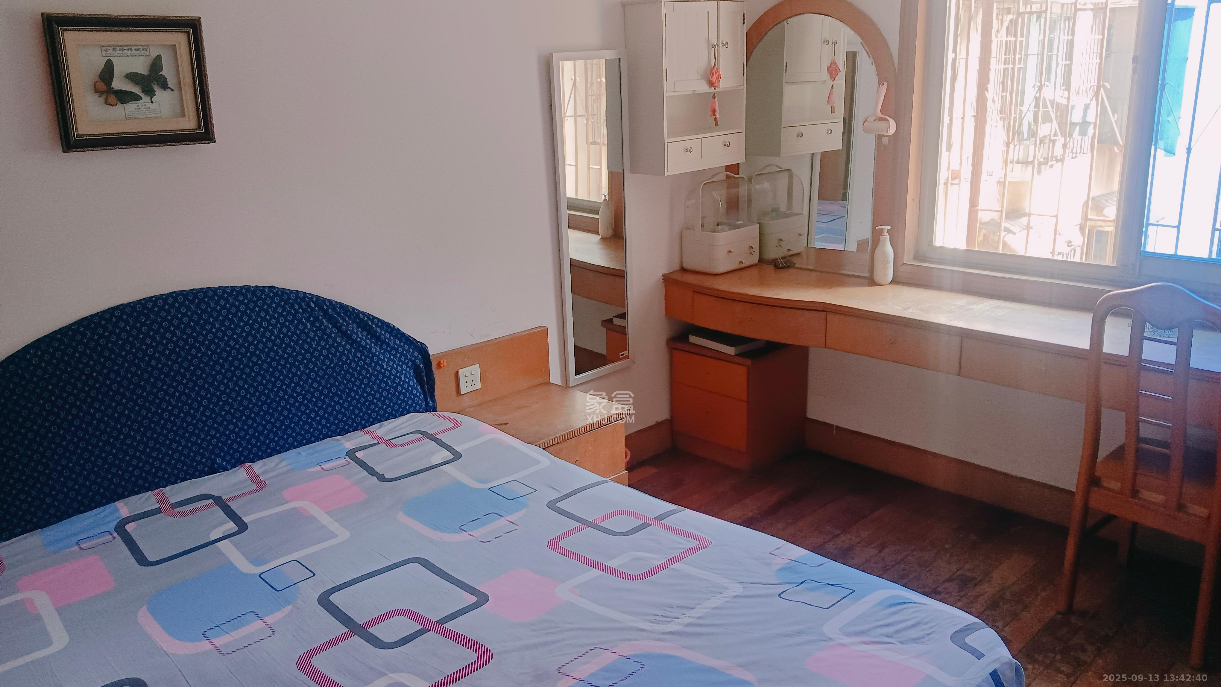 下民航宿舍  3室1厅1卫    1800.0元/月 下民航宿舍  3室1厅1卫    1800.0元/月室内图