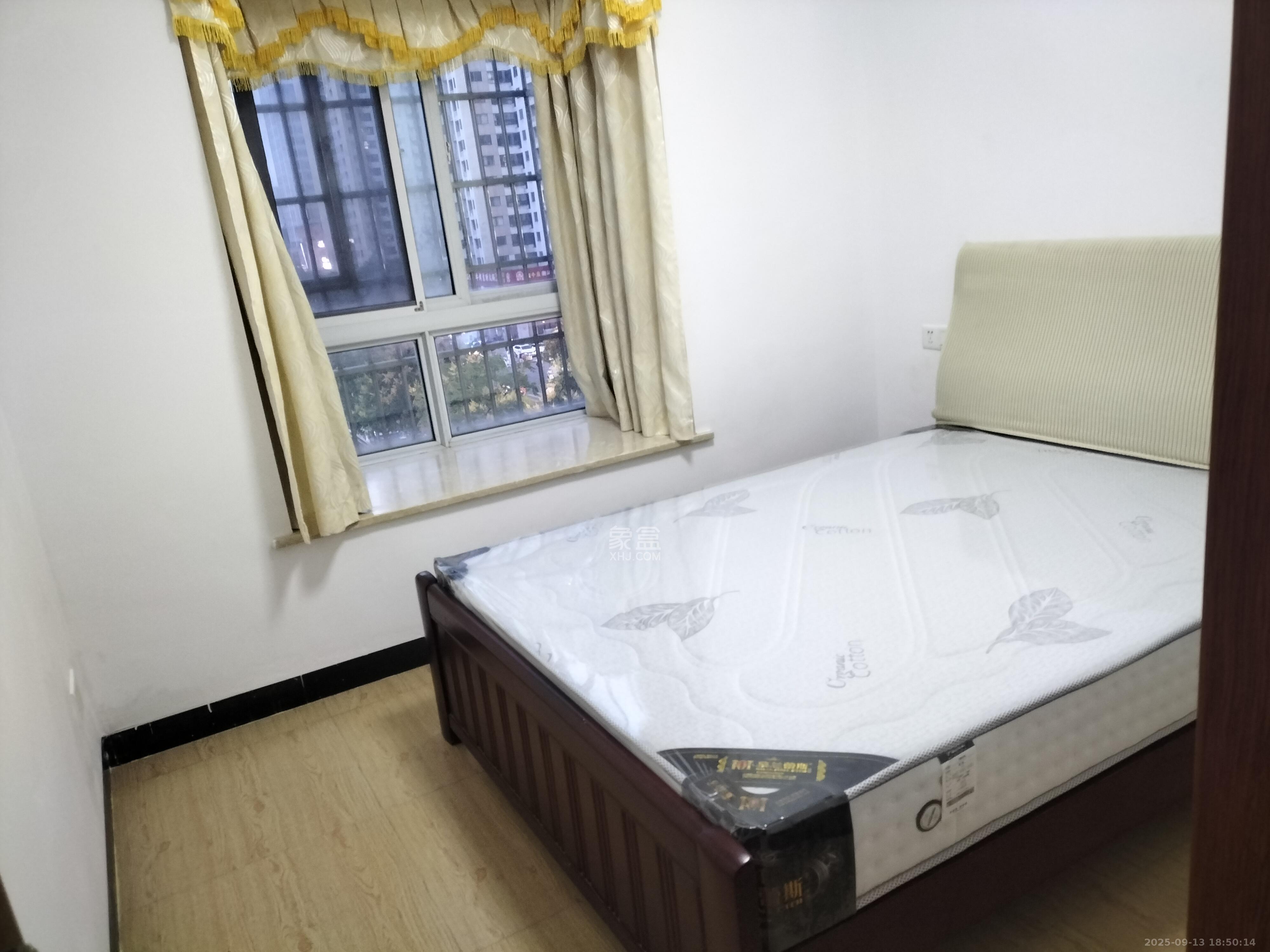 骑龙安置小区 3室2厅2卫 2200.0元/月 骑龙安置小区 3室2厅2卫 2200.0元/月室内图