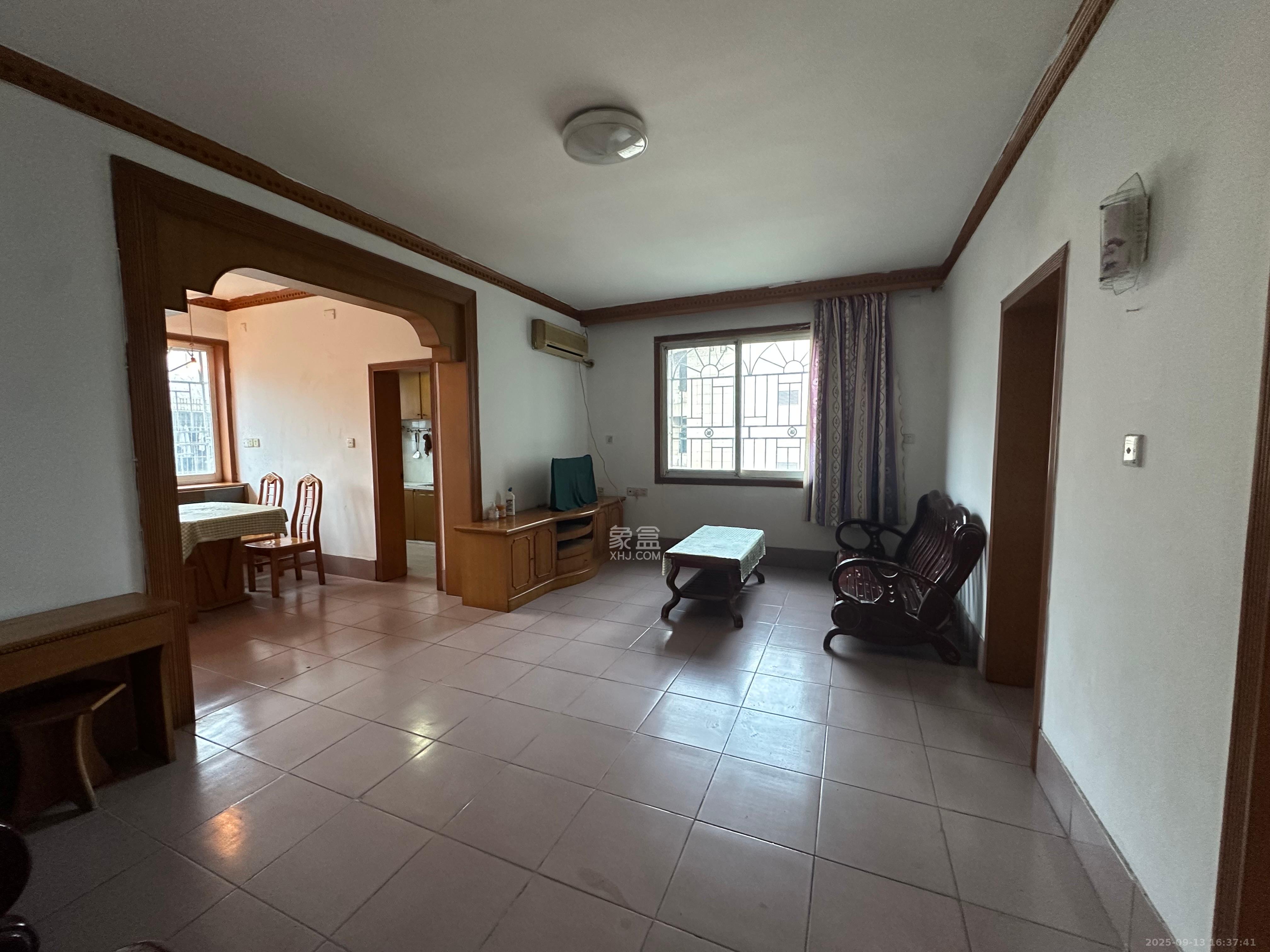 东塘电信宿舍 2室1厅1卫 2100.0元/月 东塘电信宿舍 2室1厅1卫 2100.0元/月室内图