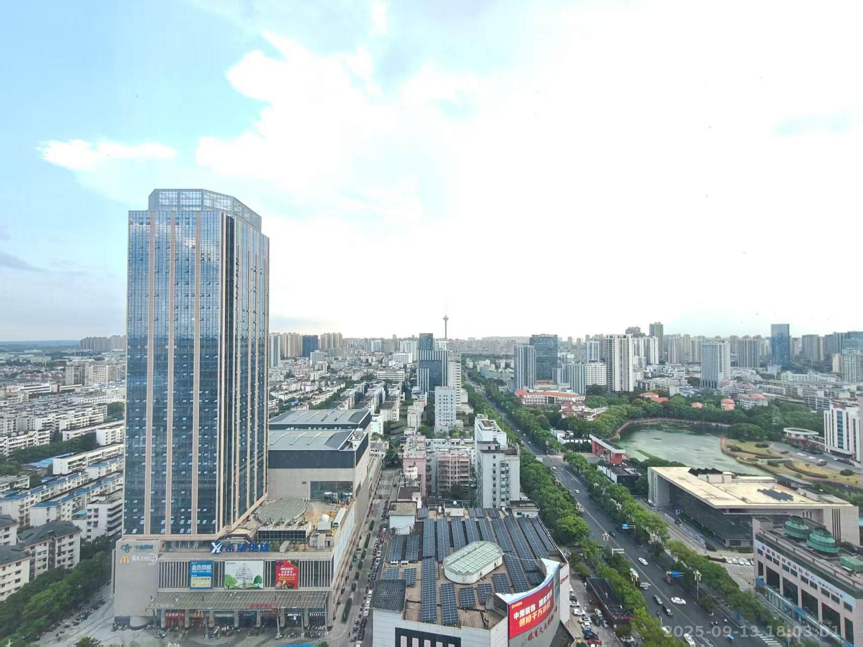 未来云环球中心  1室0厅0卫    8000.0元/月 未来云环球中心  1室0厅0卫    8000.0元/月室内图