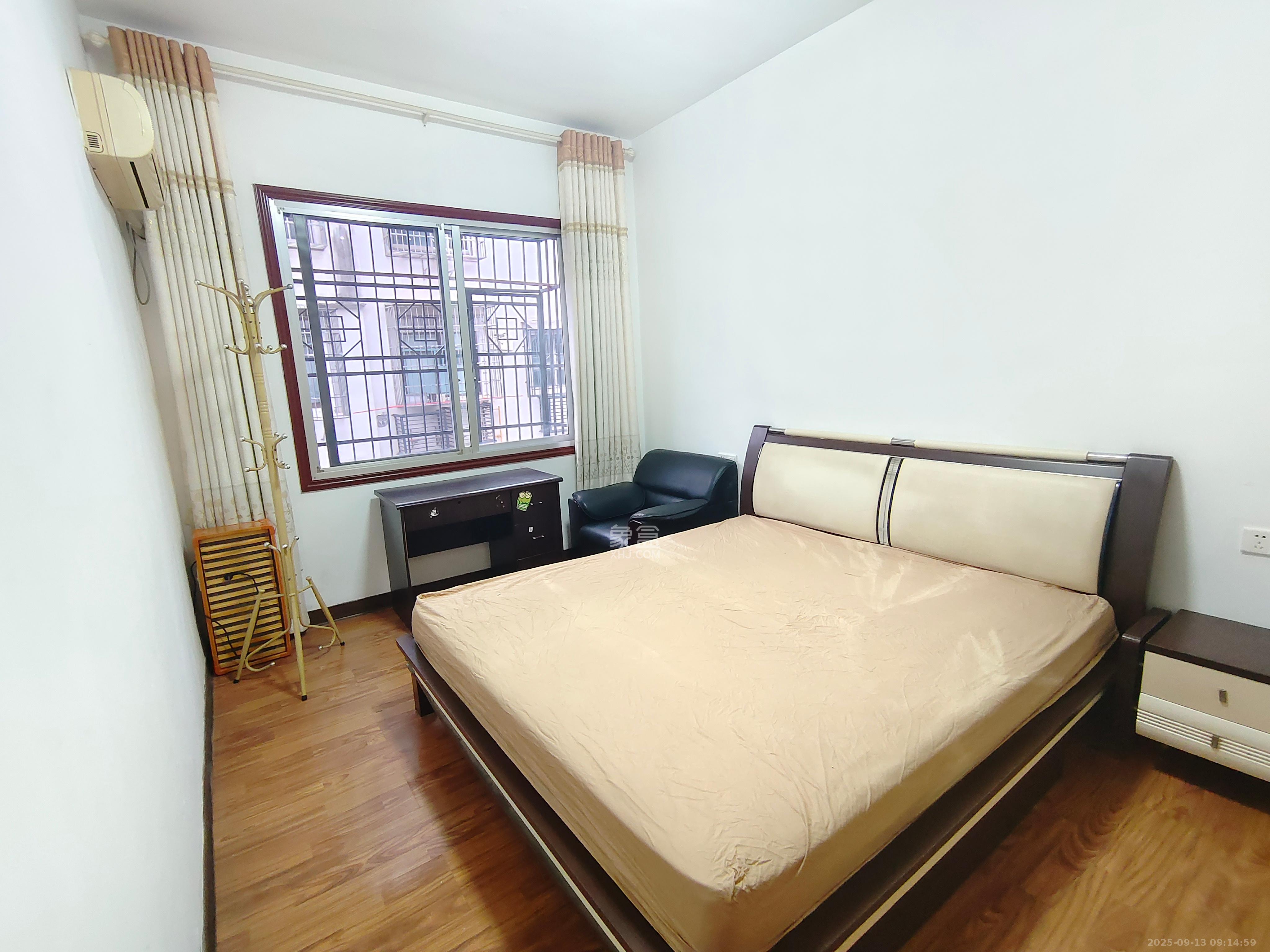 星沙一区 2室2厅1卫 1300.0元/月 星沙一区 2室2厅1卫 1300.0元/月室内图