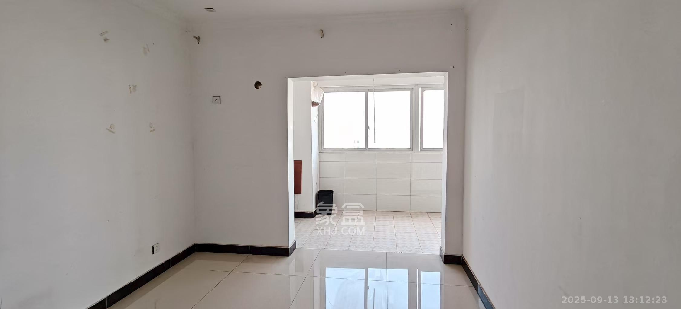 开源鑫阁  4室2厅2卫    2200.0元/月 开源鑫阁  4室2厅2卫    2200.0元/月室内图