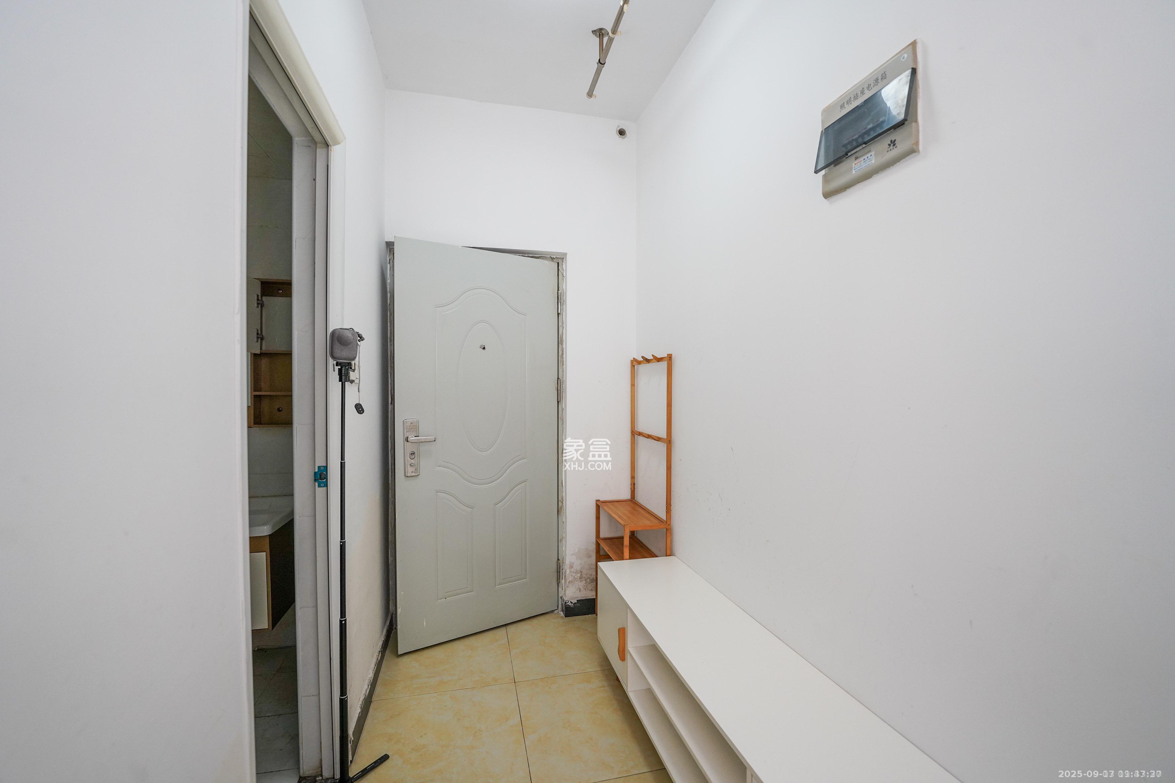 怡海星城  1室1厅1卫    800.0元/月室内图