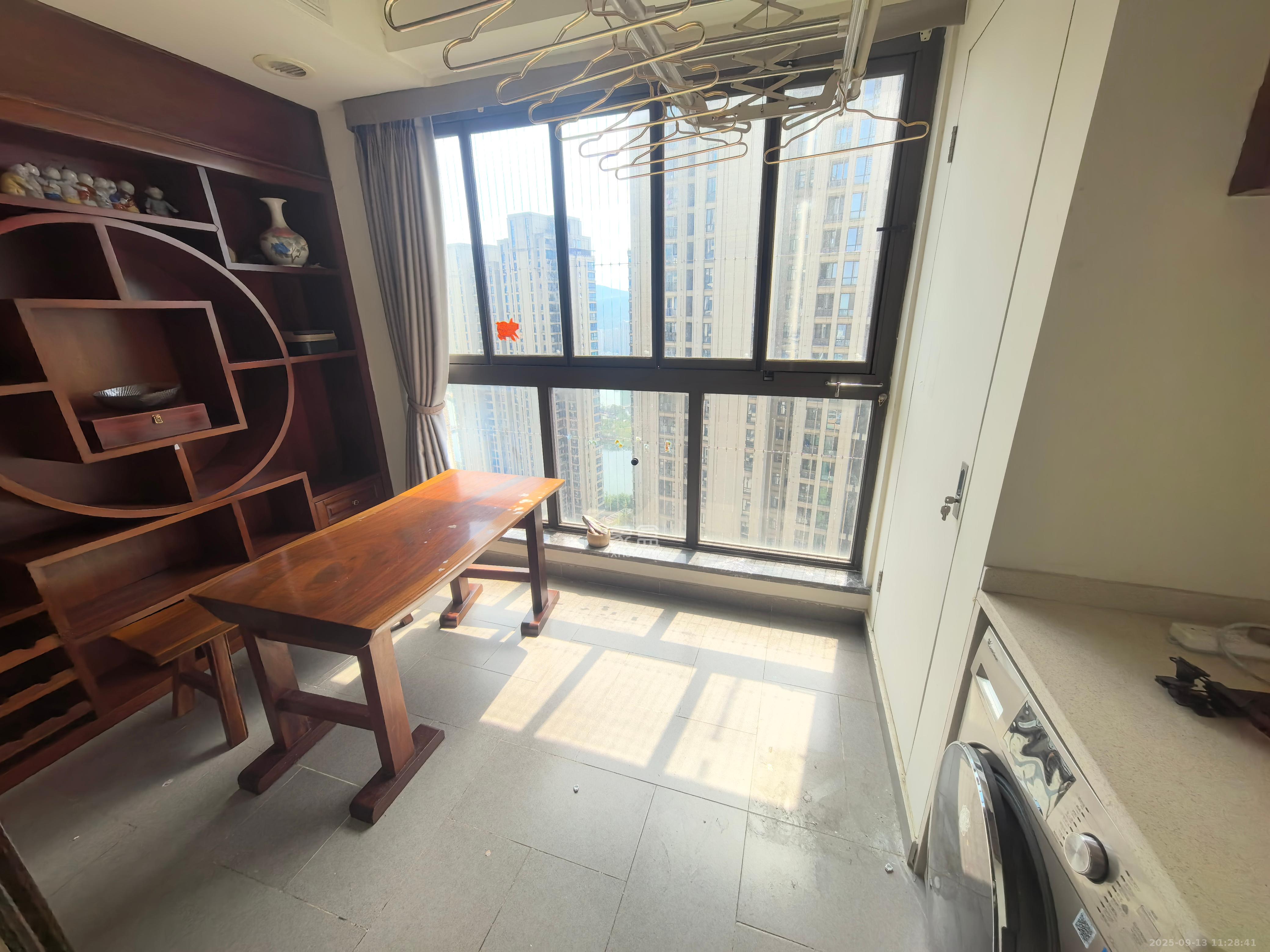 梅溪湖金茂府(金茂广场)(金茂览秀城) 3室2厅2卫 4000.0元/月 梅溪湖金茂府(金茂广场)(金茂览秀城) 3室2厅2卫 4000.0元/月室内图