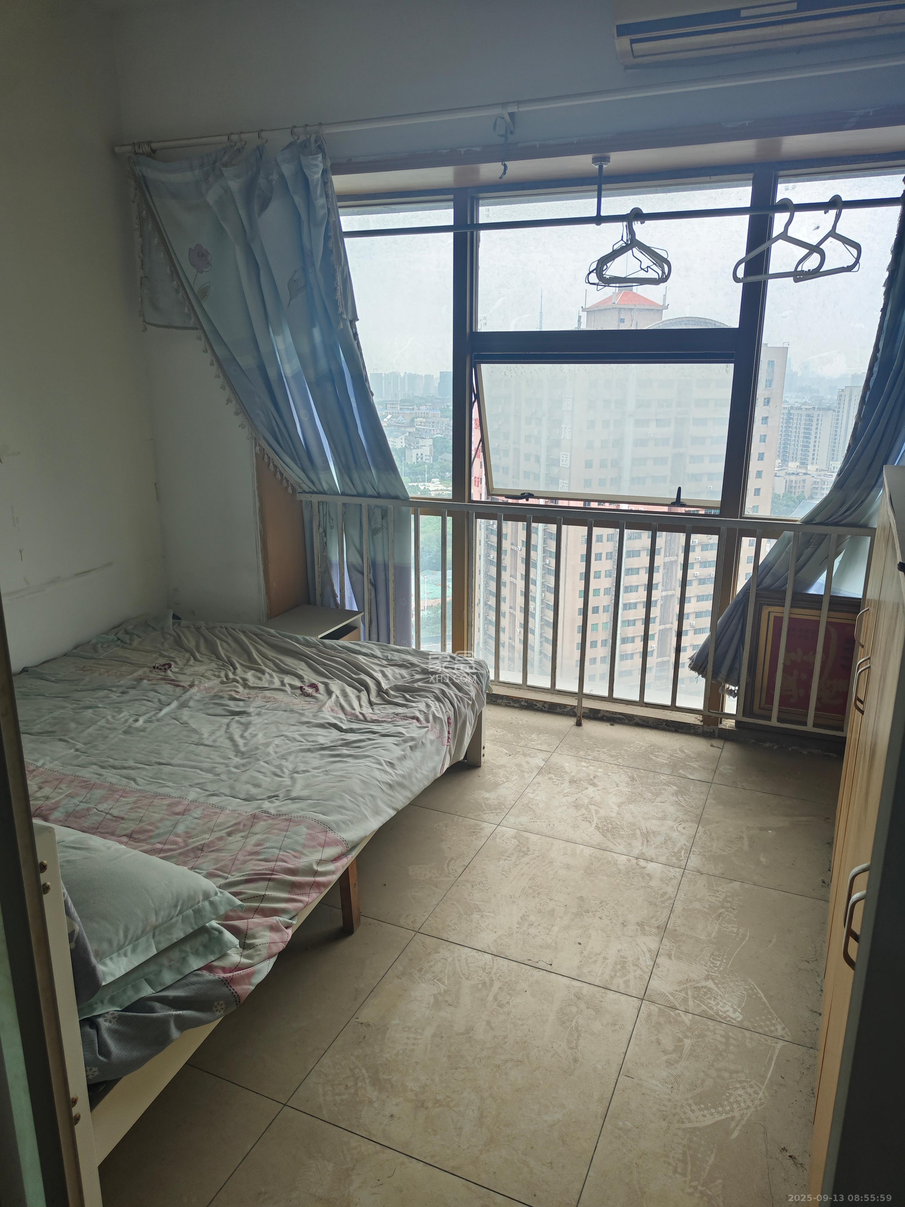 天健芙蓉盛世一期  1室1厅1卫    1500.0元/月 天健芙蓉盛世一期  1室1厅1卫    1500.0元/月室内图