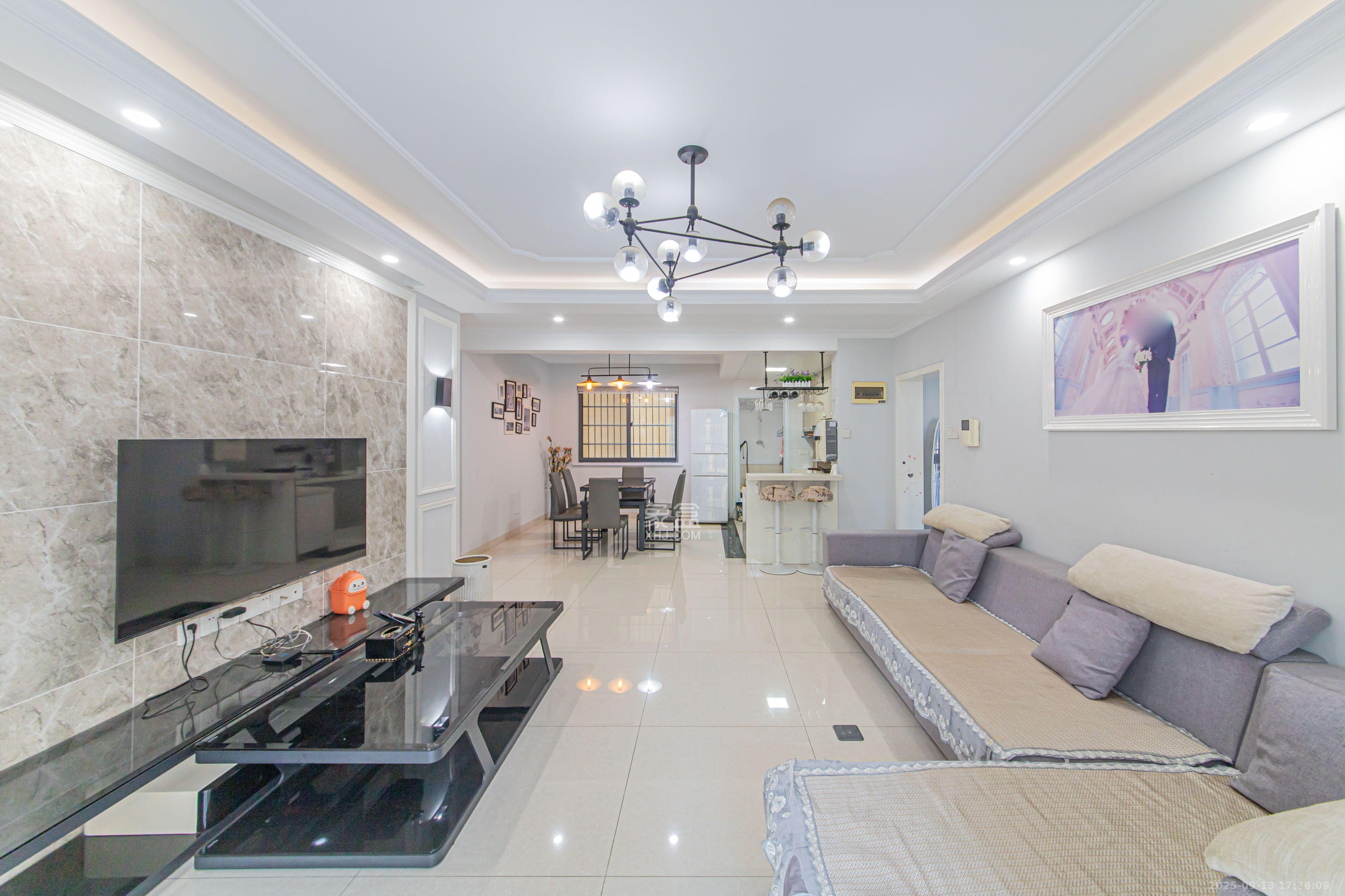 中建芙蓉嘉苑 4室2厅2卫 3000.0元/月 中建芙蓉嘉苑 4室2厅2卫 3000.0元/月室内图