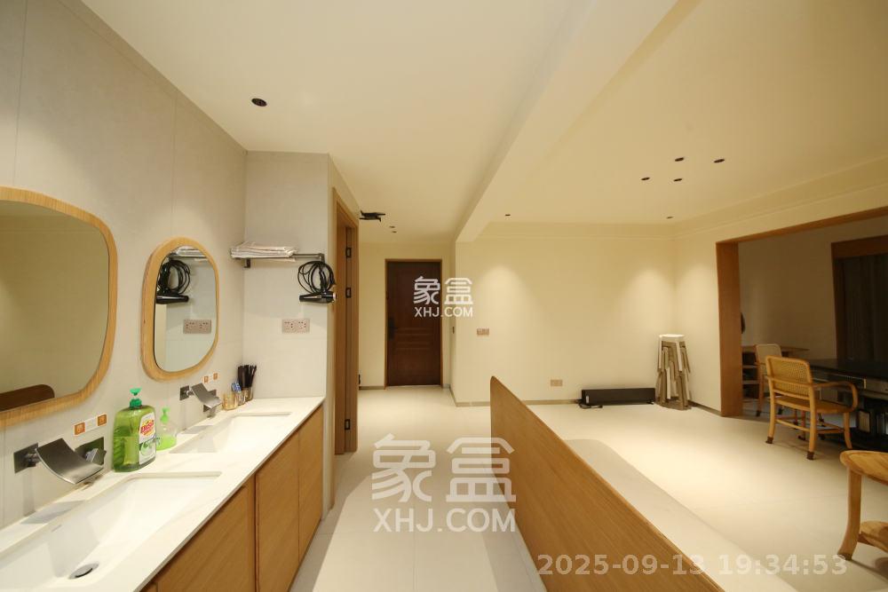 阳光城檀悦  4室2厅2卫   6000.00元/月室内图