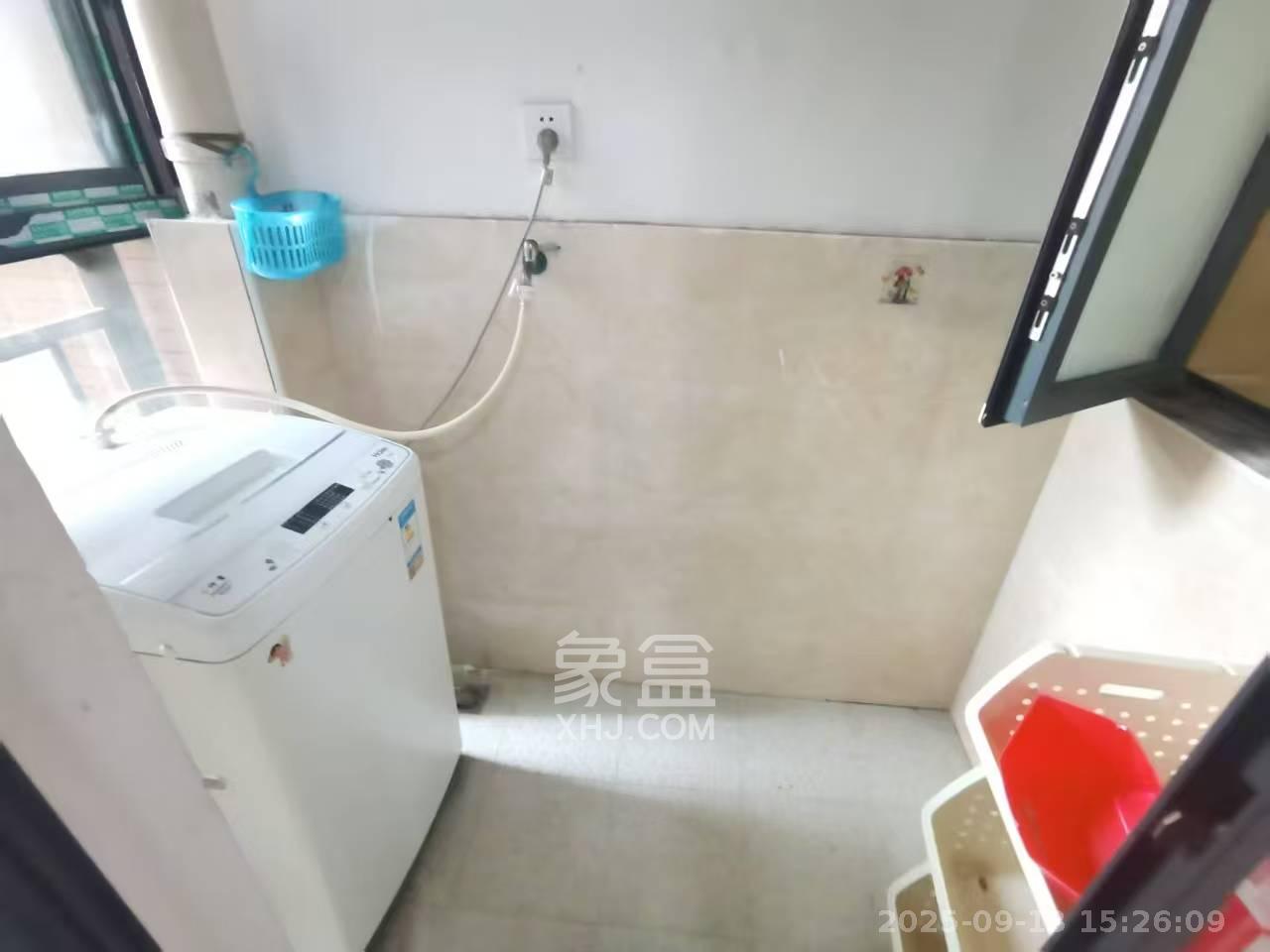 钱隆首府(福晟御园)  2室1厅1卫    2500.0元/月 钱隆首府(福晟御园)  2室1厅1卫    2500.0元/月室内图