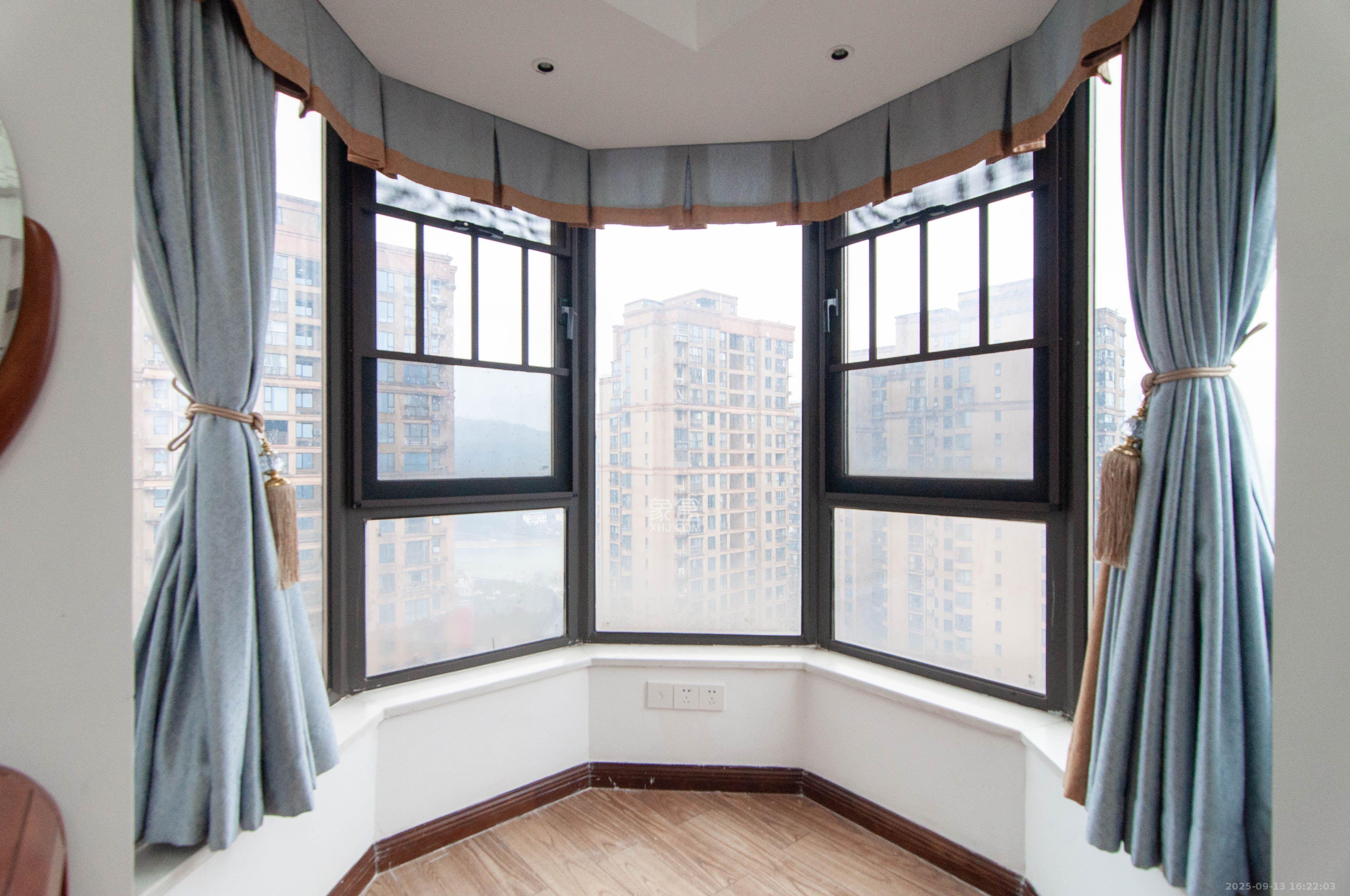 中一九骏(枫桥苑) 4室2厅2卫 4000.0元/月 中一九骏(枫桥苑) 4室2厅2卫 4000.0元/月室内图