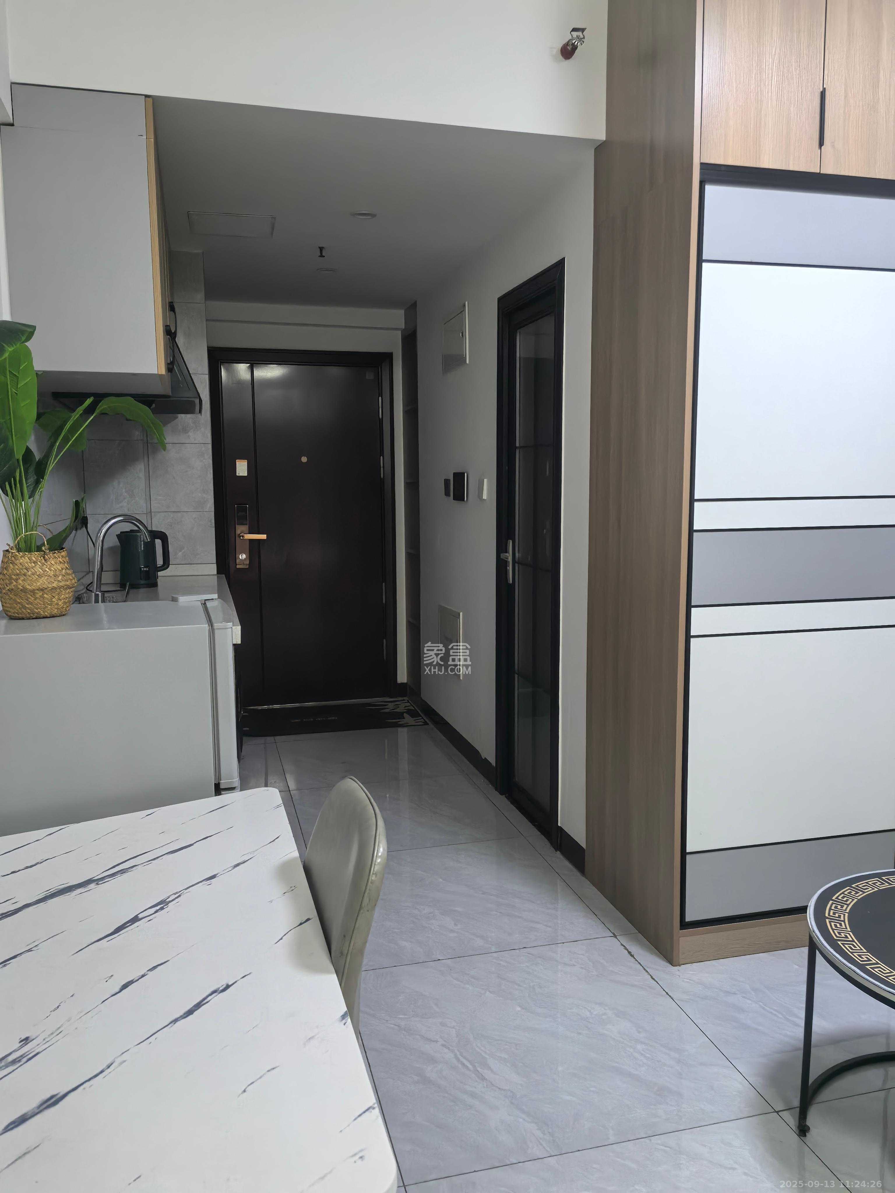 碧桂园印象  1室0厅0卫    1400.0元/月室内图