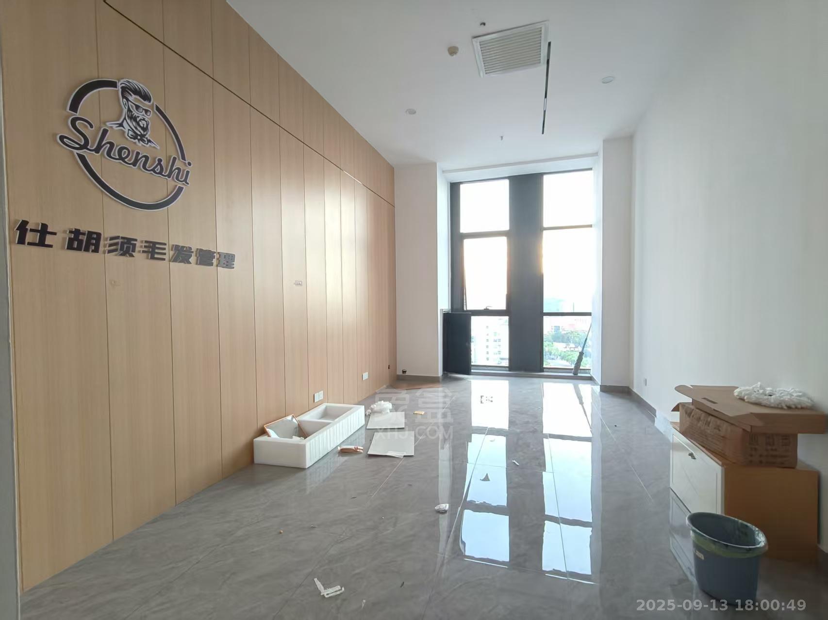 未来云环球中心  1室0厅0卫    2000.0元/月 未来云环球中心  1室0厅0卫    2000.0元/月室内图