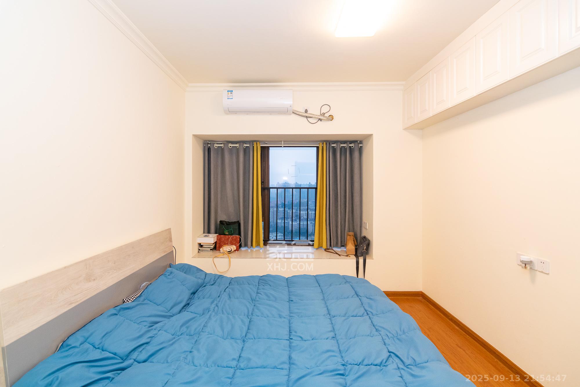 碧桂园高尔夫花园  3室2厅2卫    71.8万卧室